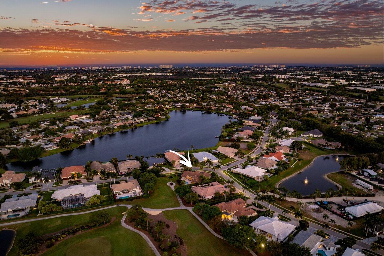 4719 Bocaire Boulevard