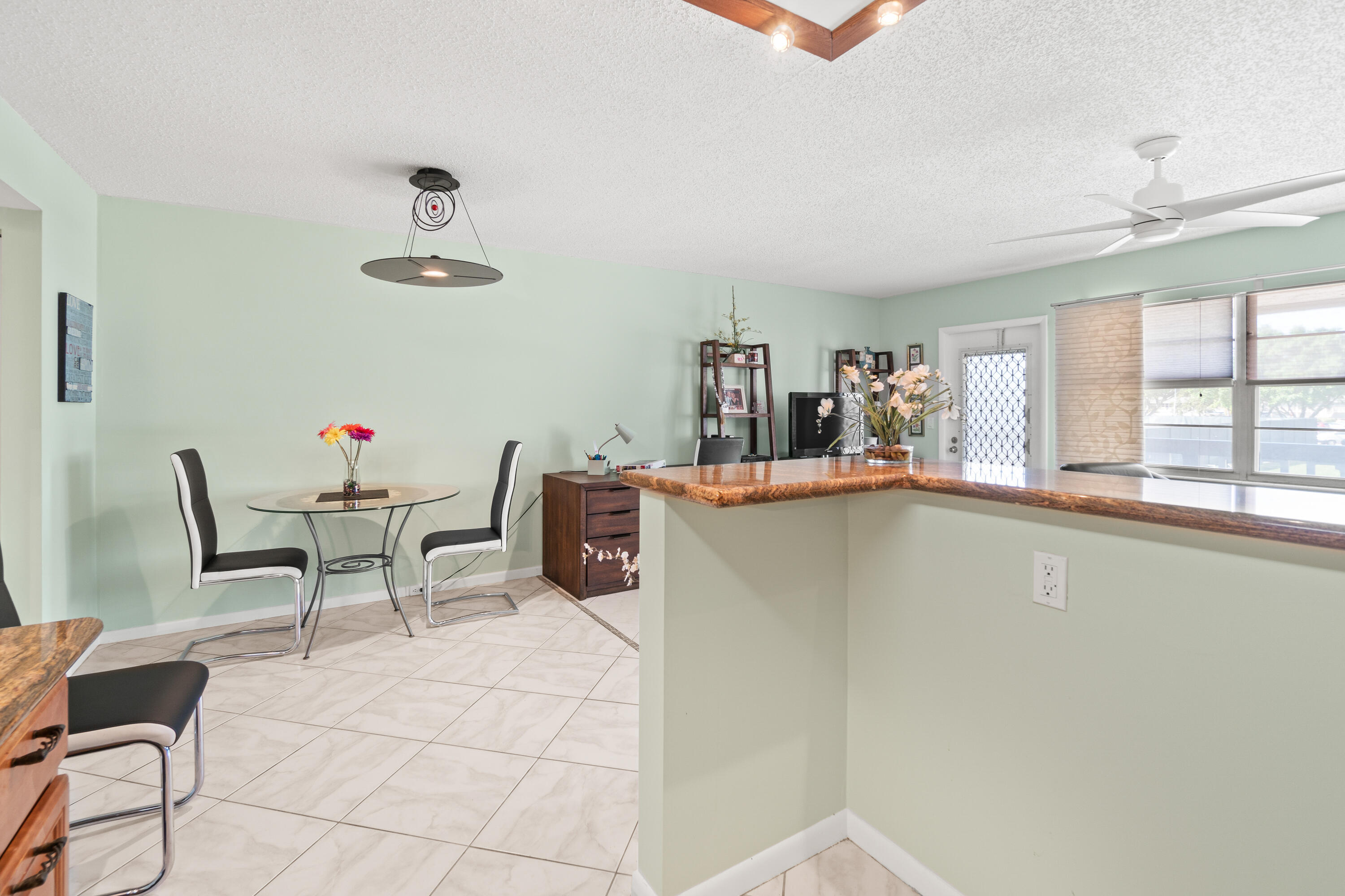 237 Ventnor Q