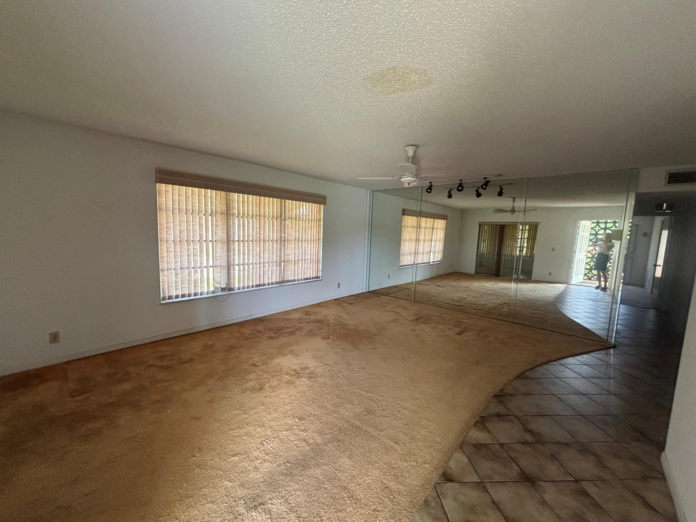887 North Drive A