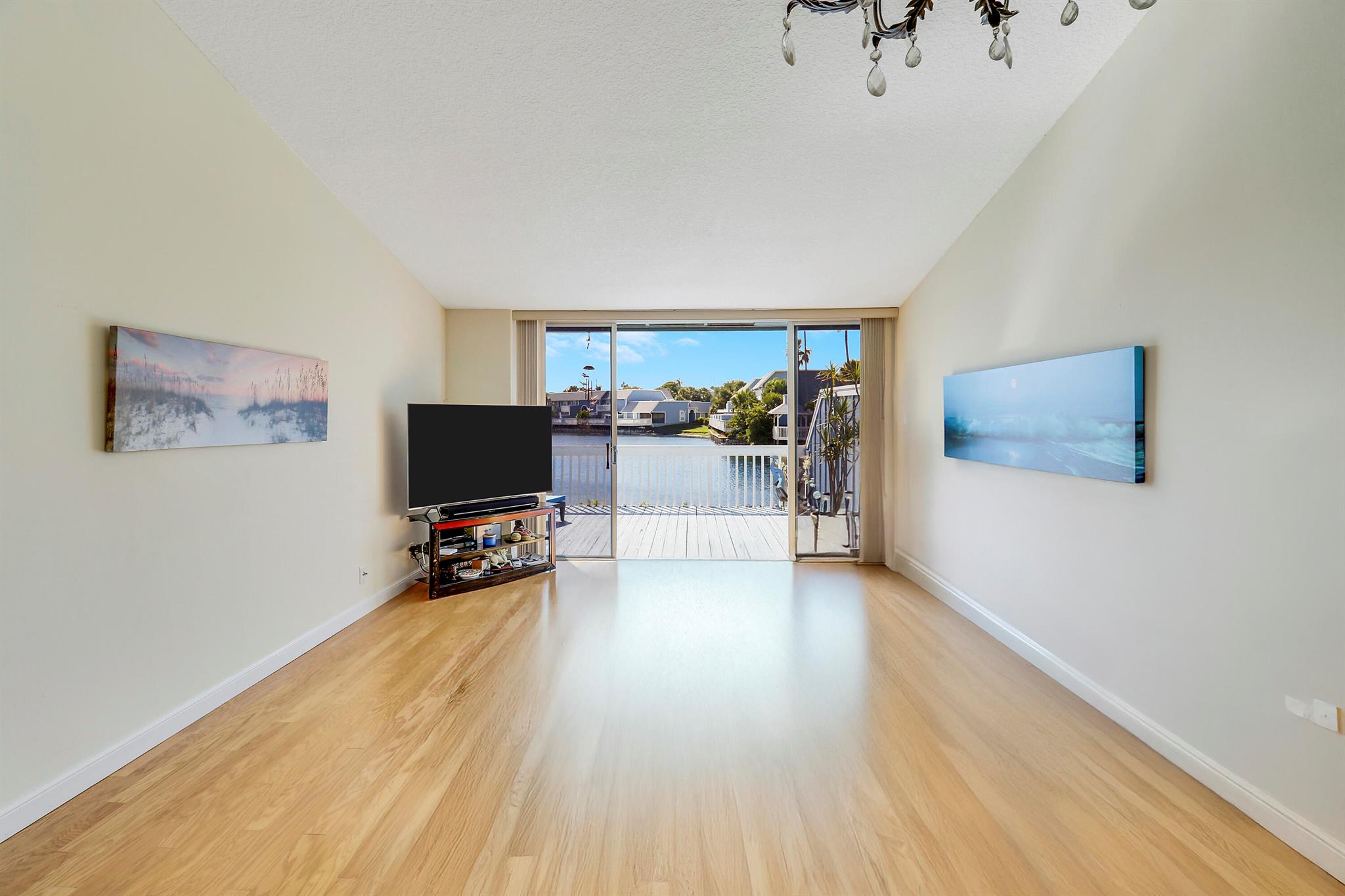 213 Ocean Dunes Circle