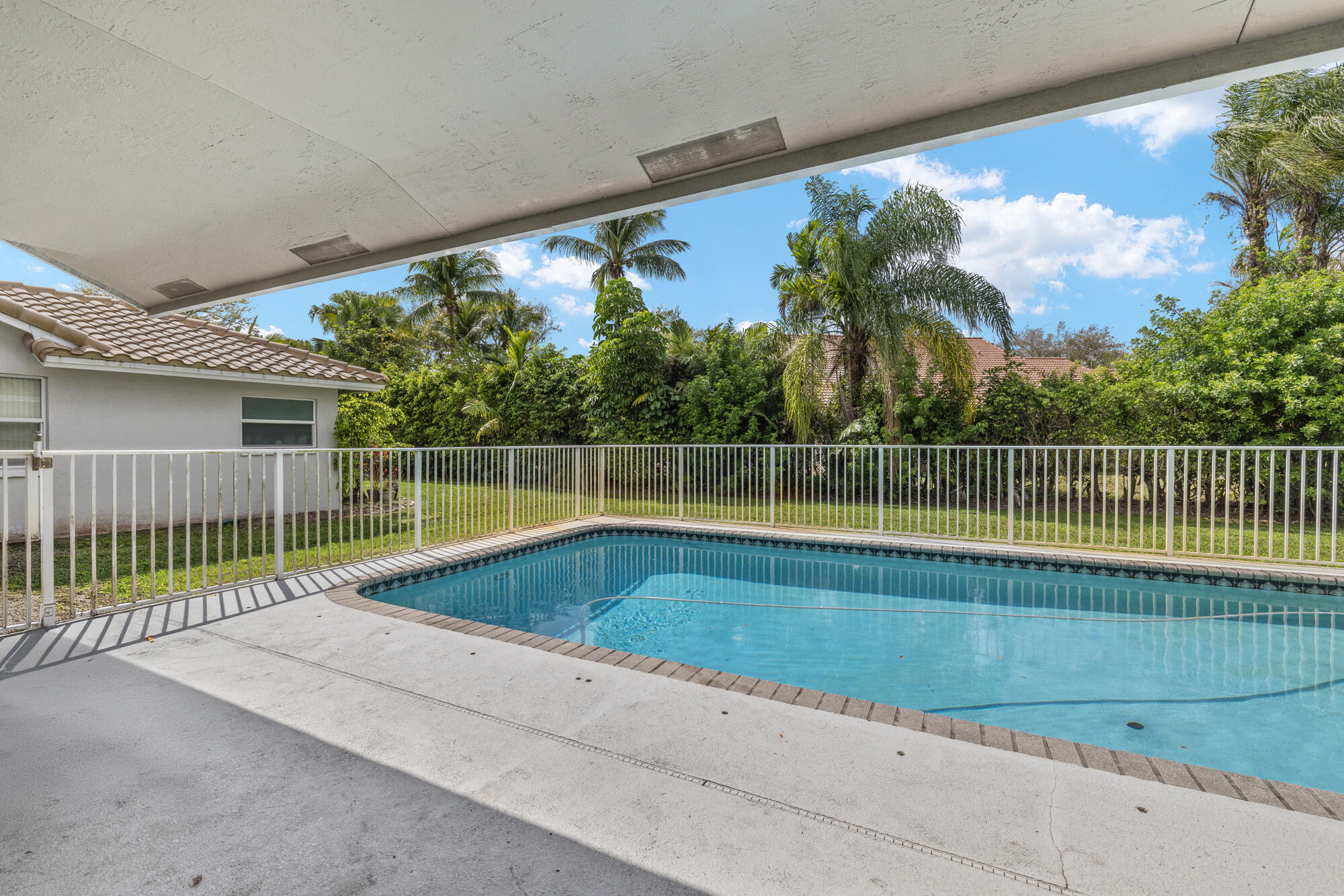 5156 NW 99th Way