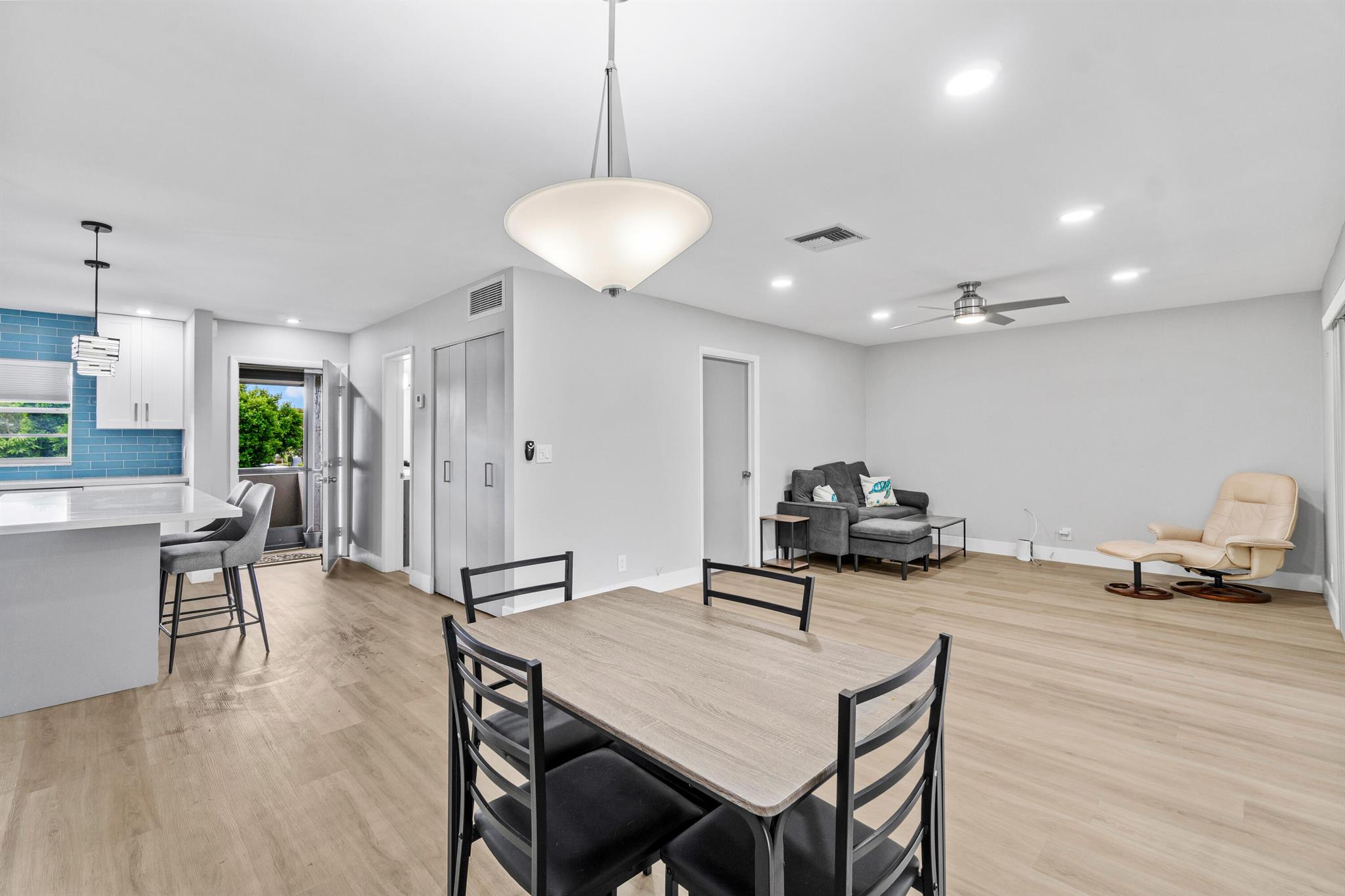 13937 Royal Palm Court B