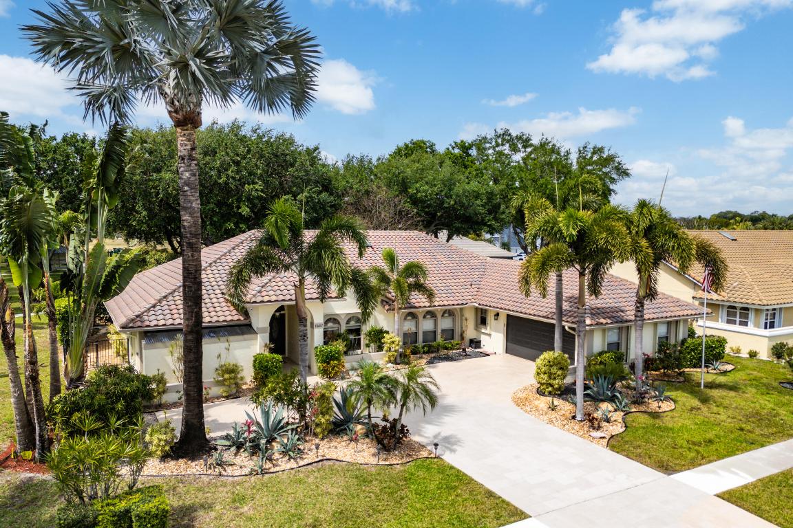 1607 Farmington Avenue