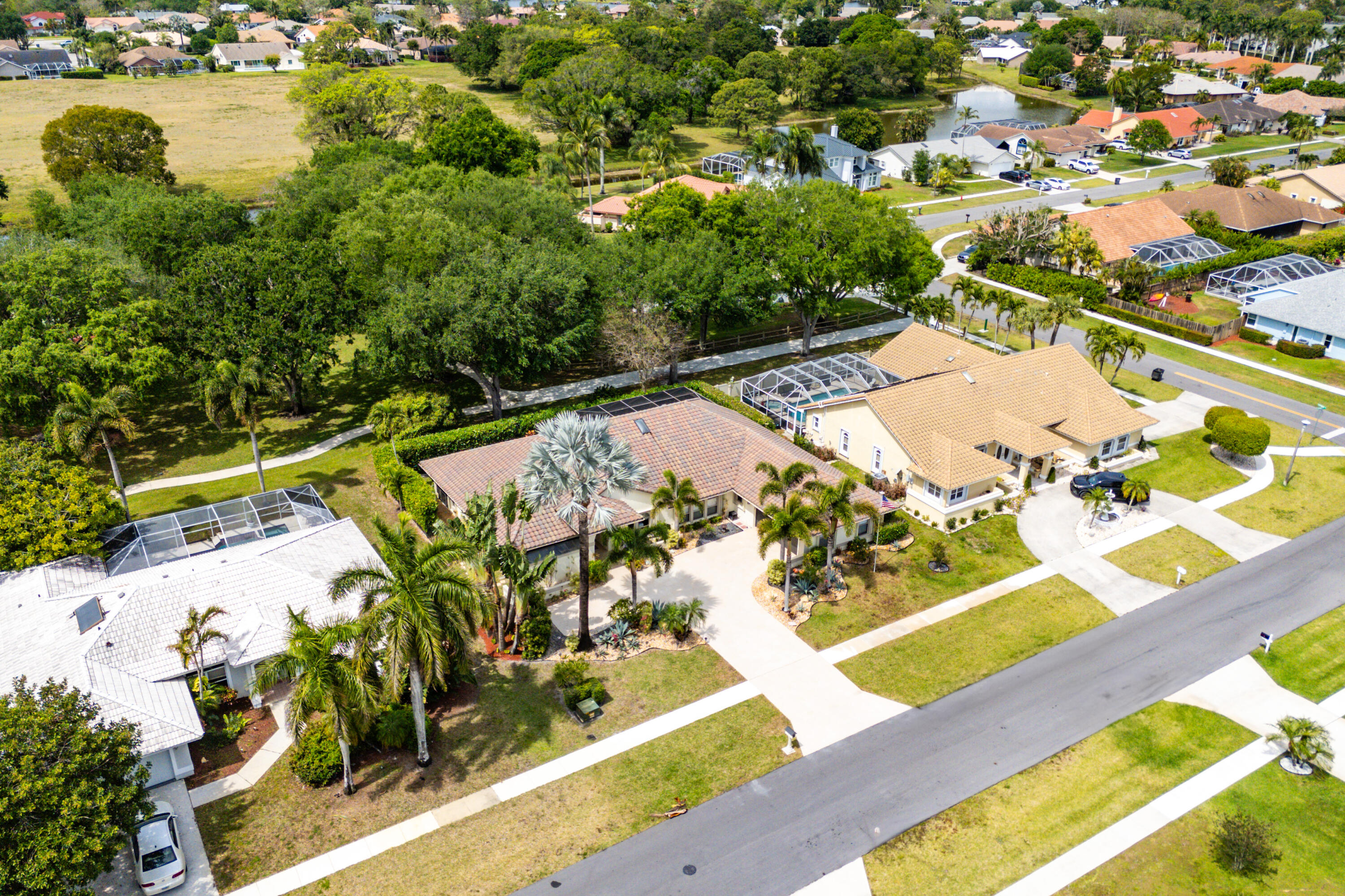 1607 Farmington Avenue