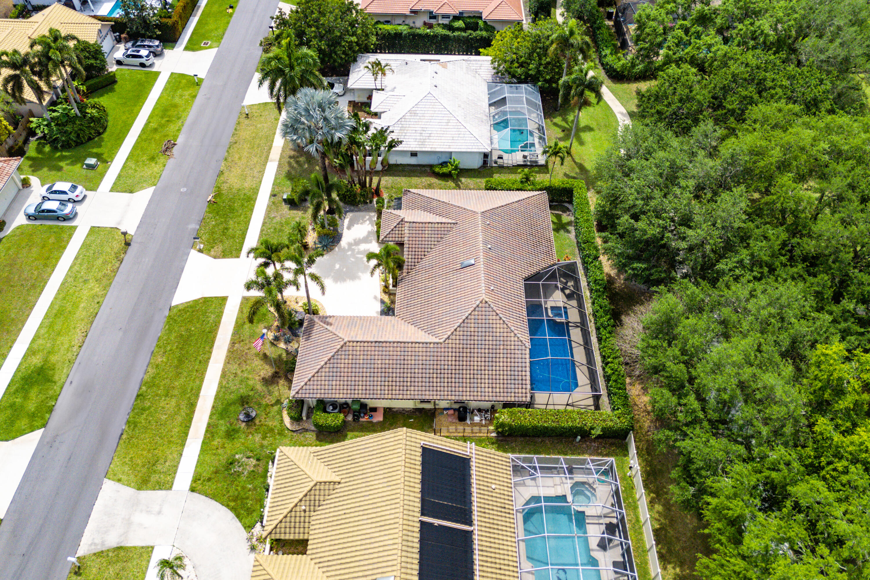 1607 Farmington Avenue