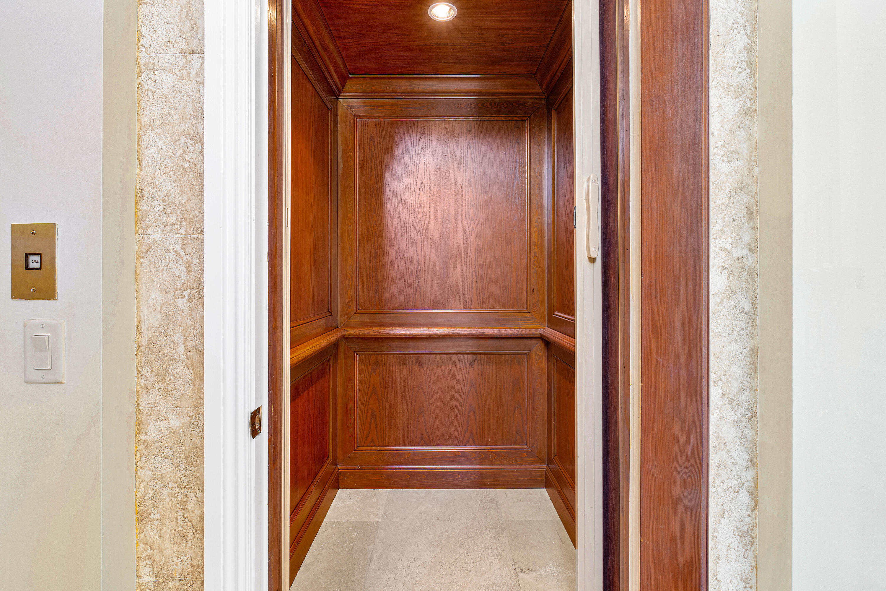 709 SE 10th Street