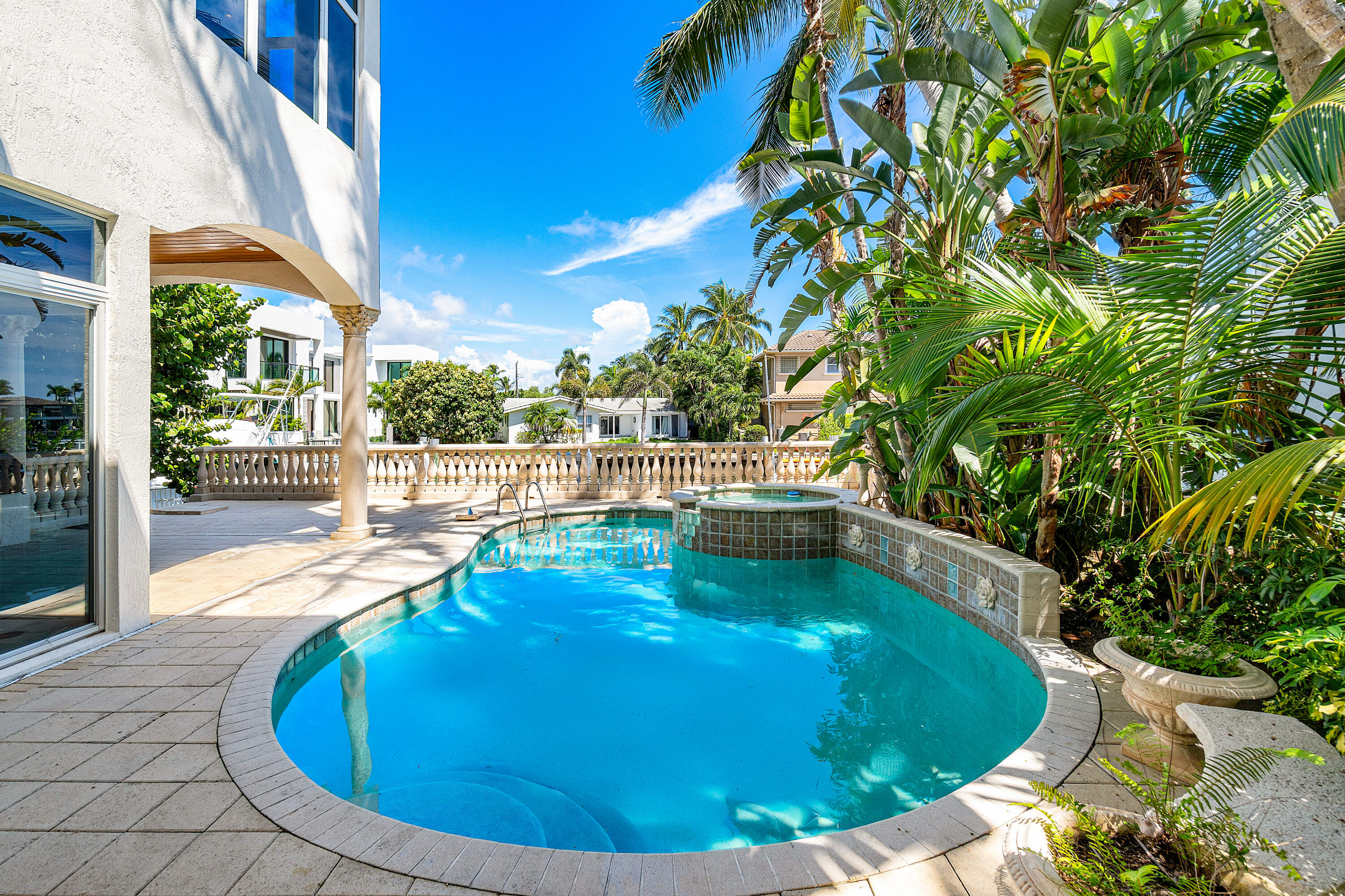 709 SE 10th Street