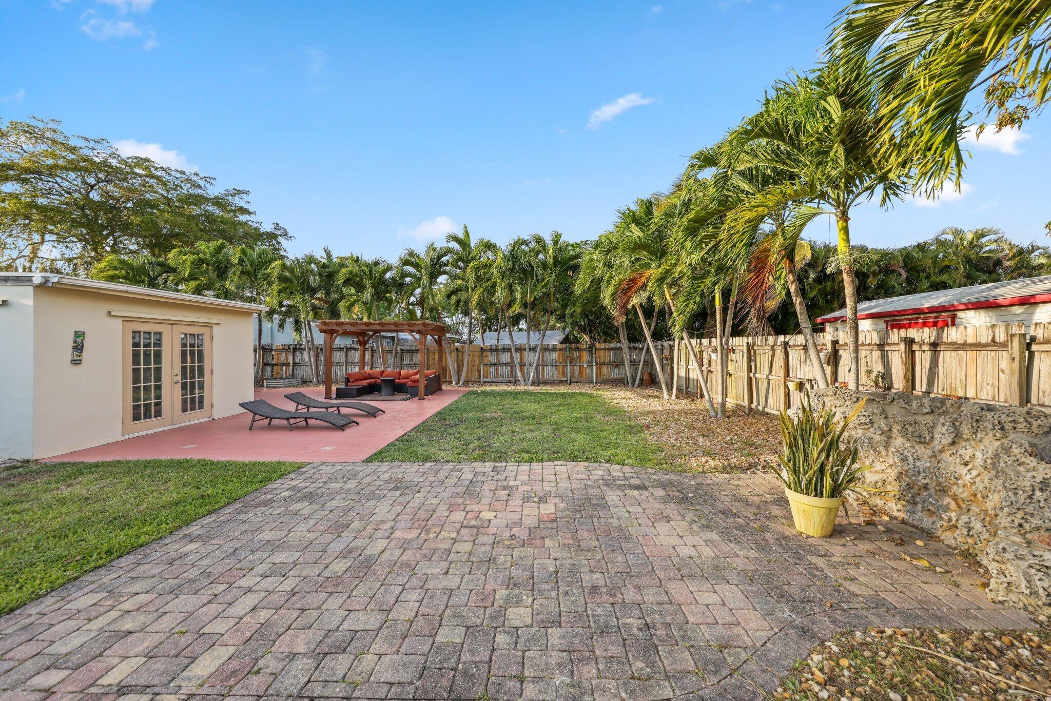 1420 SW 1st Terrace