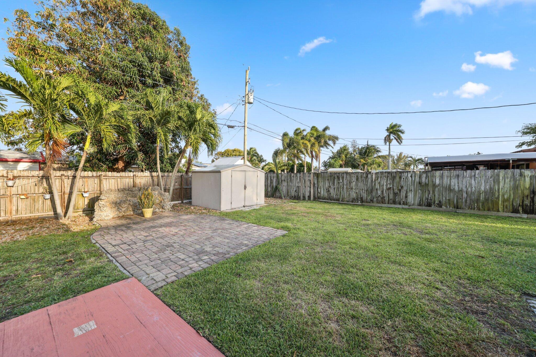 1420 SW 1st Terrace