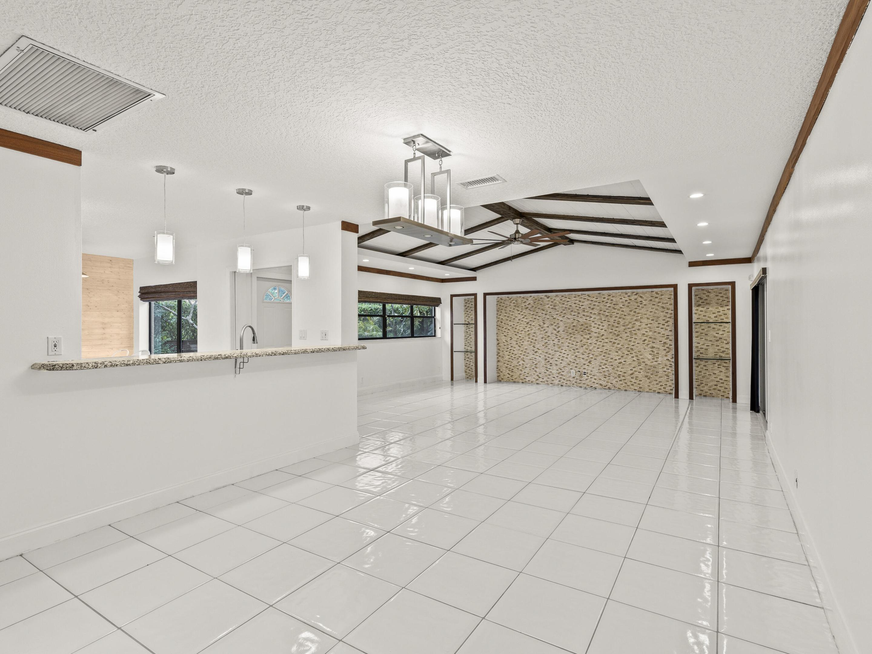 732 Camino Gardens Lane, Boca Raton