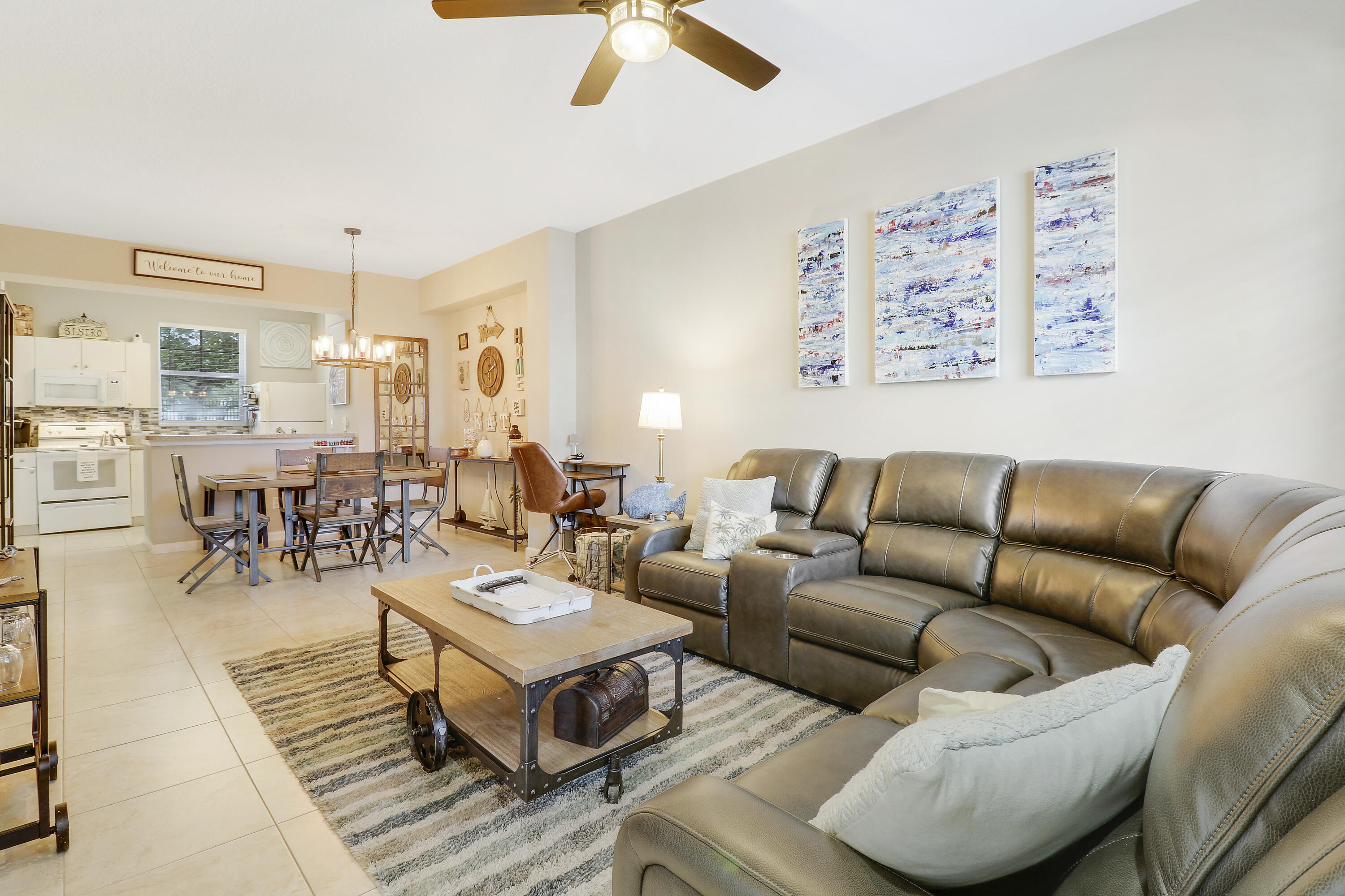 1116 University Boulevard 14