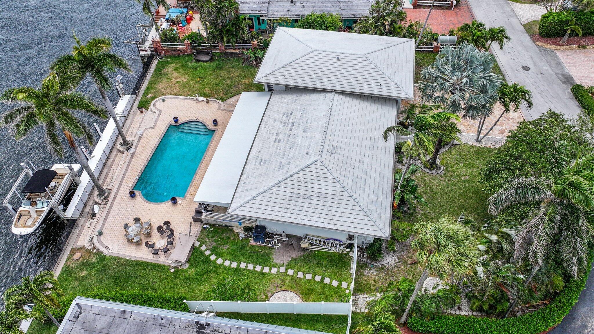 442 SE 17th Terrace