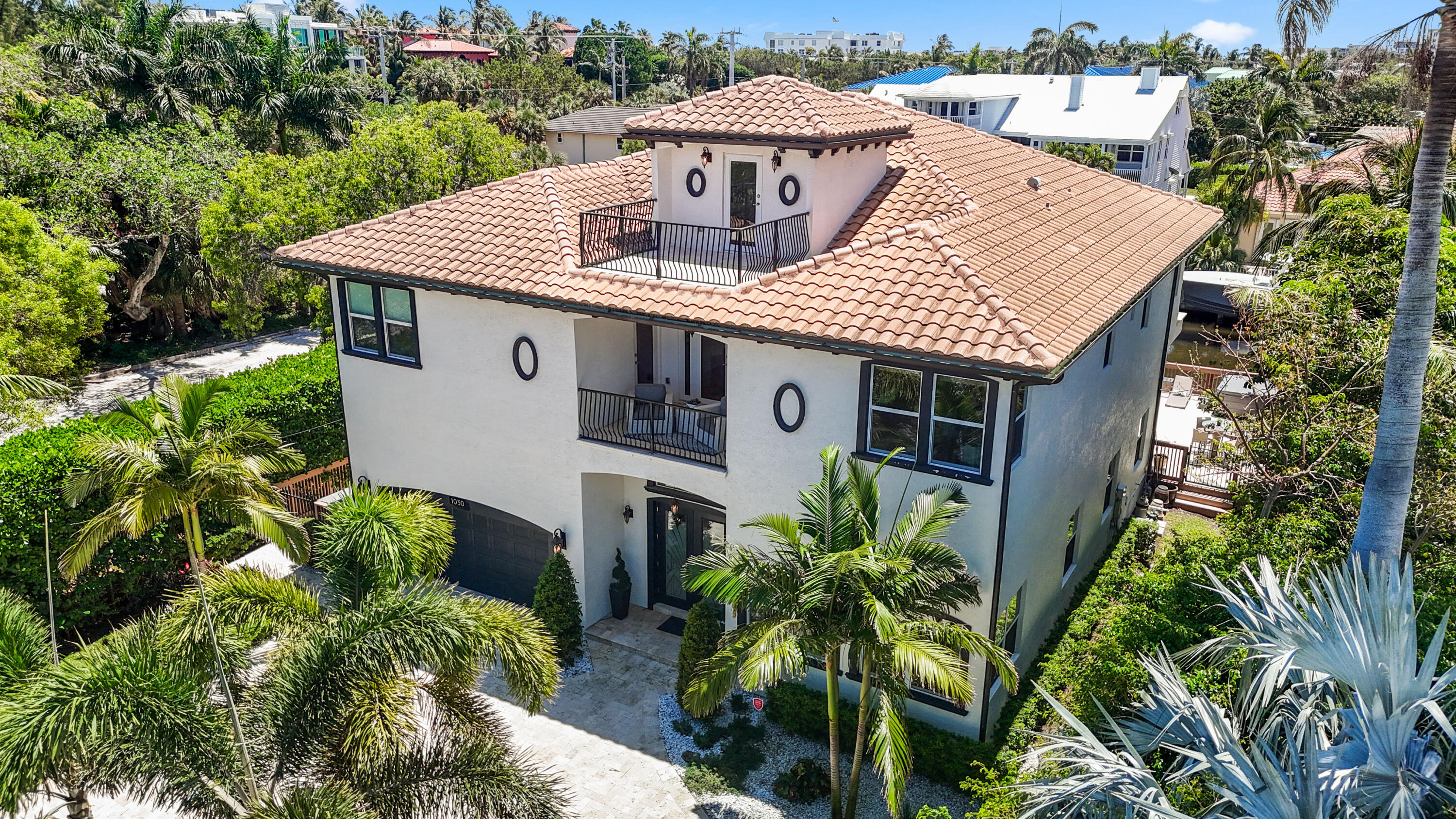 1030 Rhodes Villa Avenue
