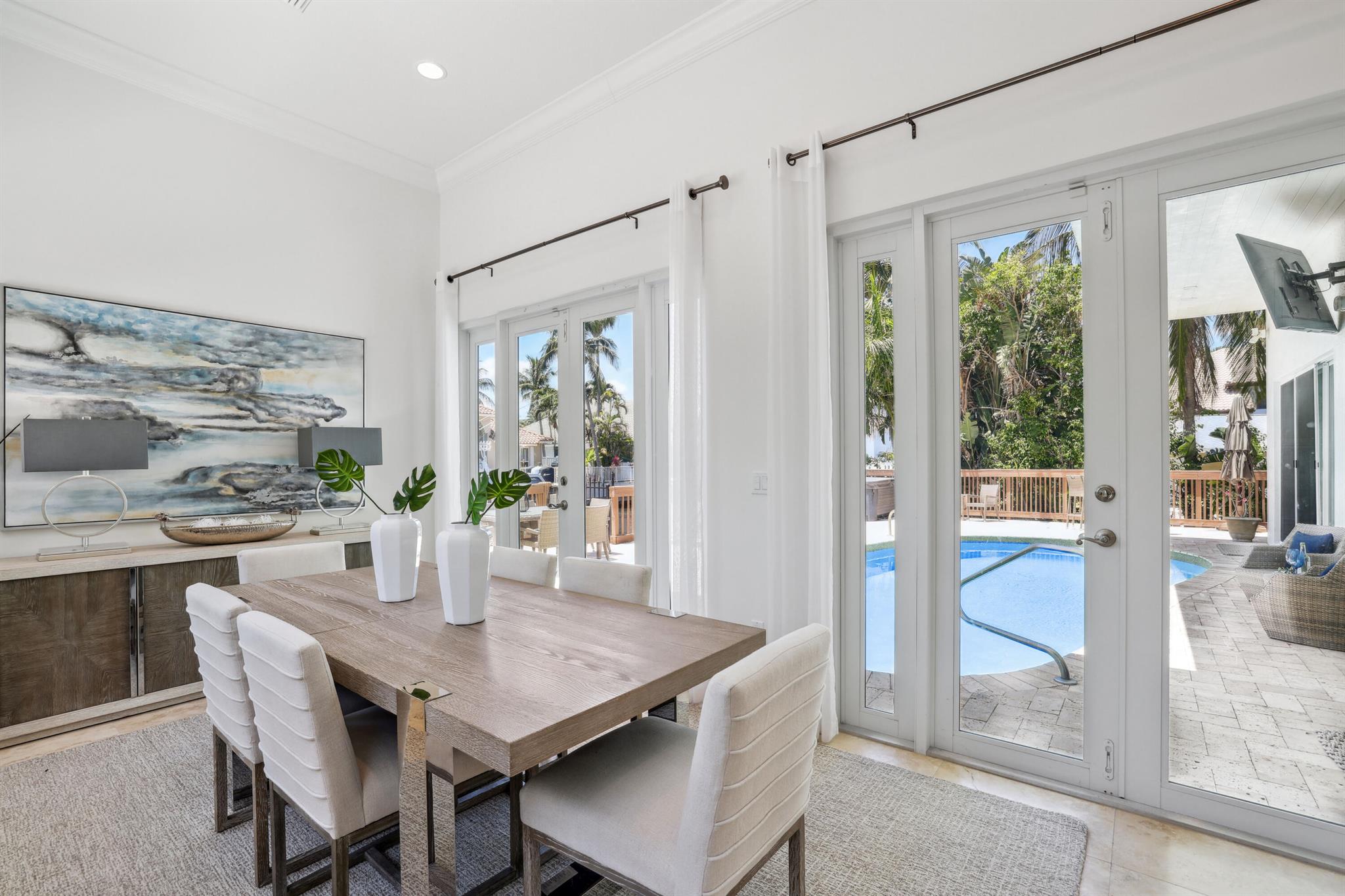 1030 Rhodes Villa Avenue