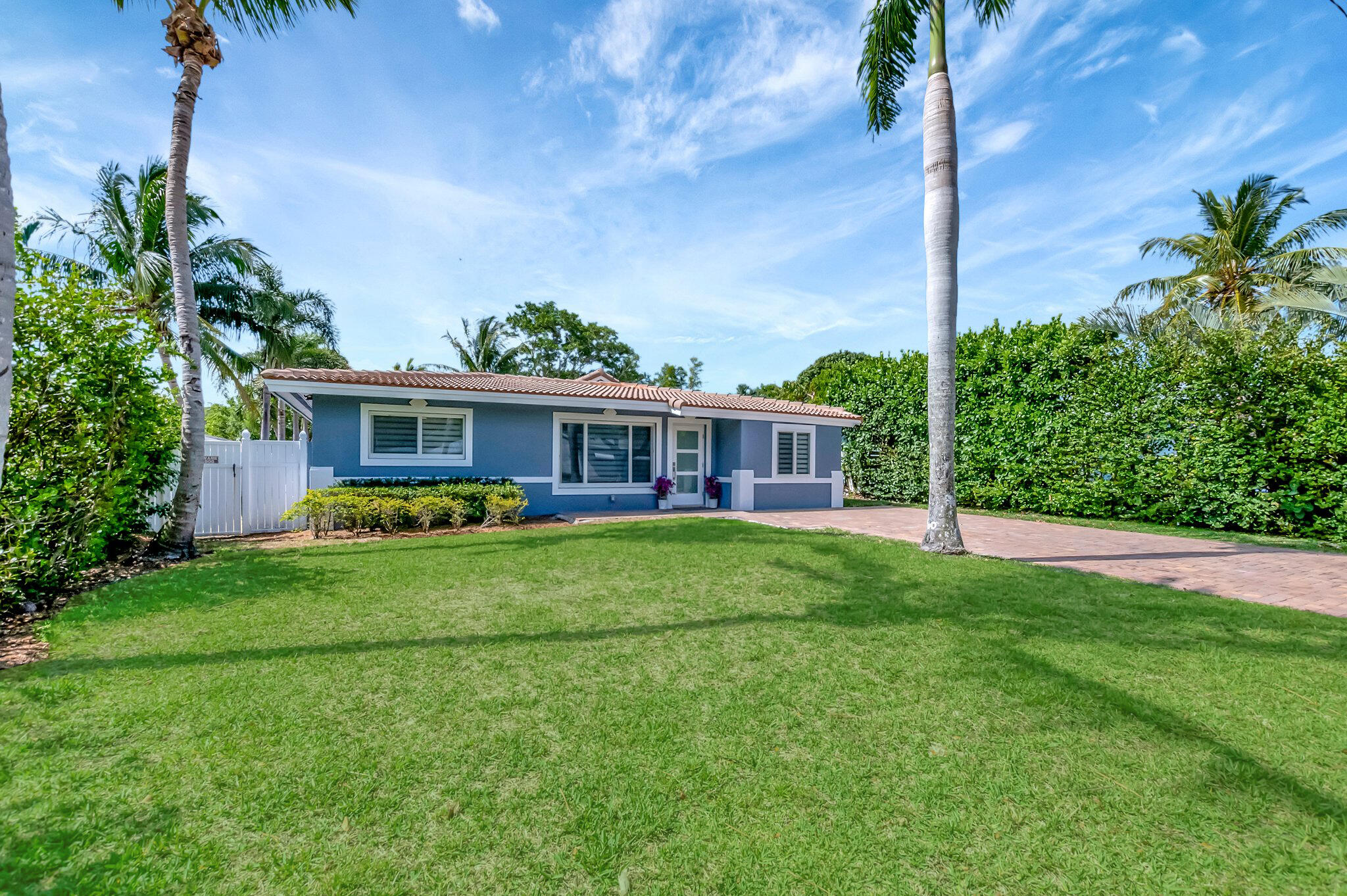 360 SW 2nd Street