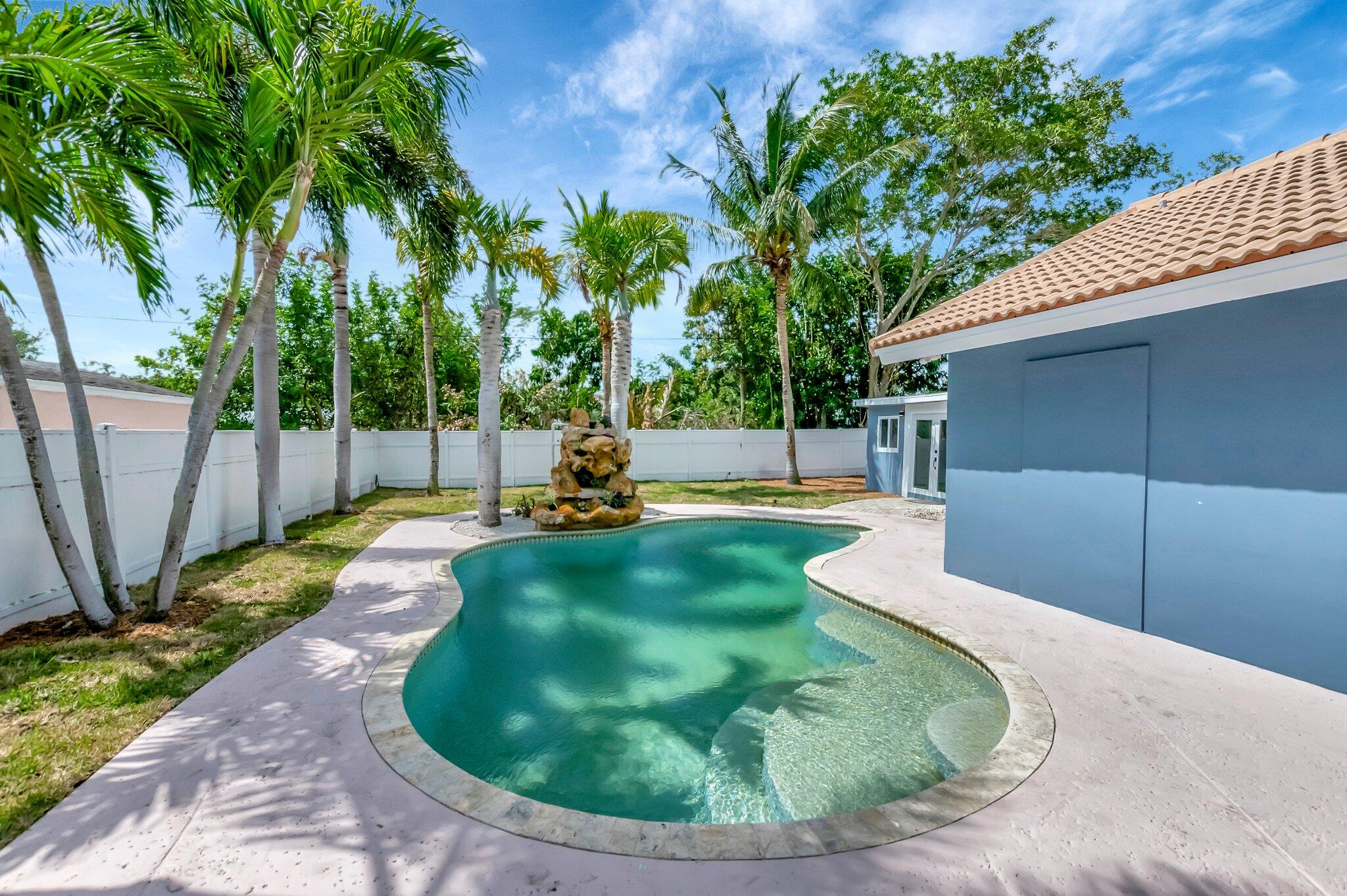 360 SW 2nd Street