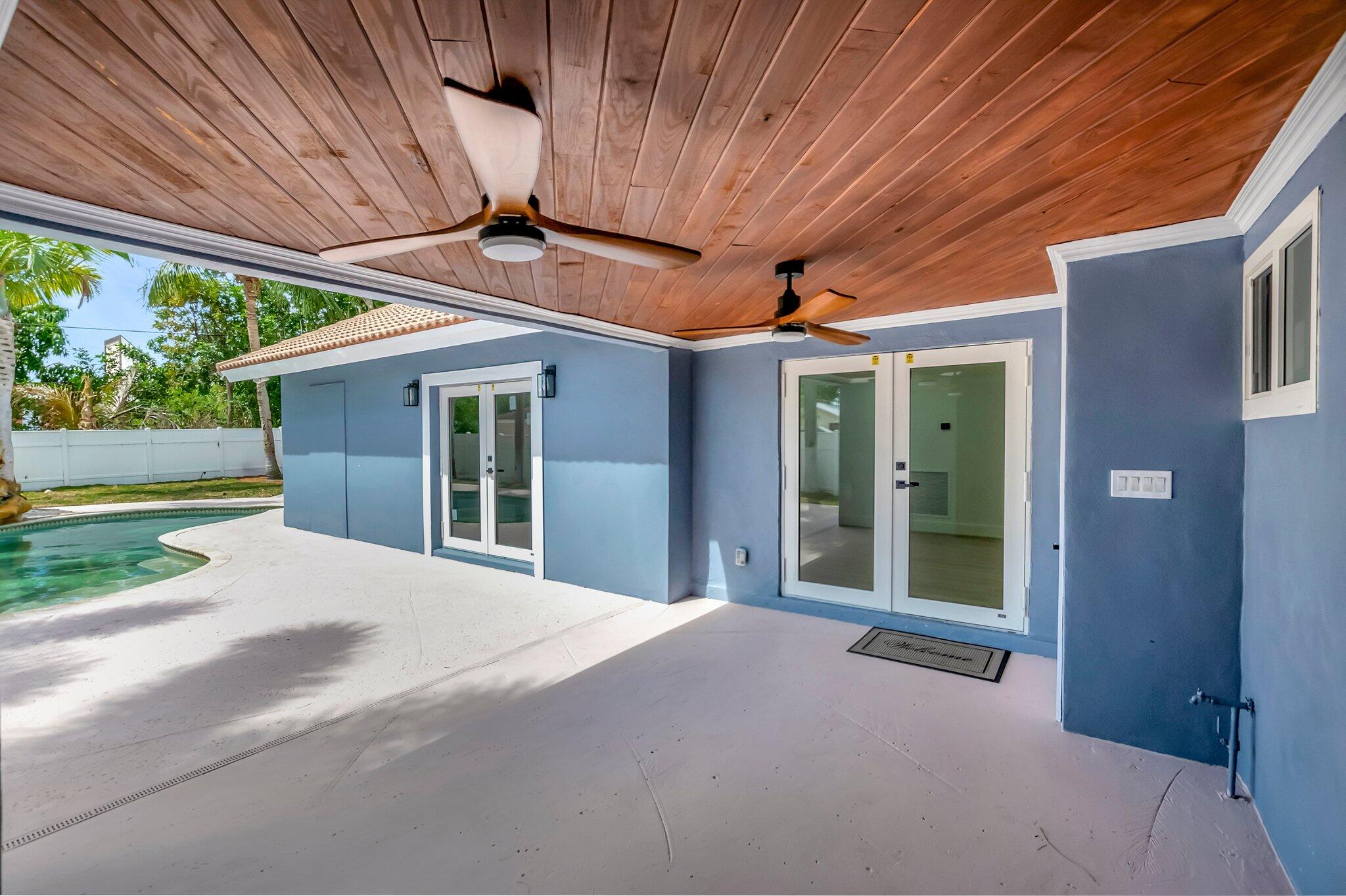 360 SW 2nd Street
