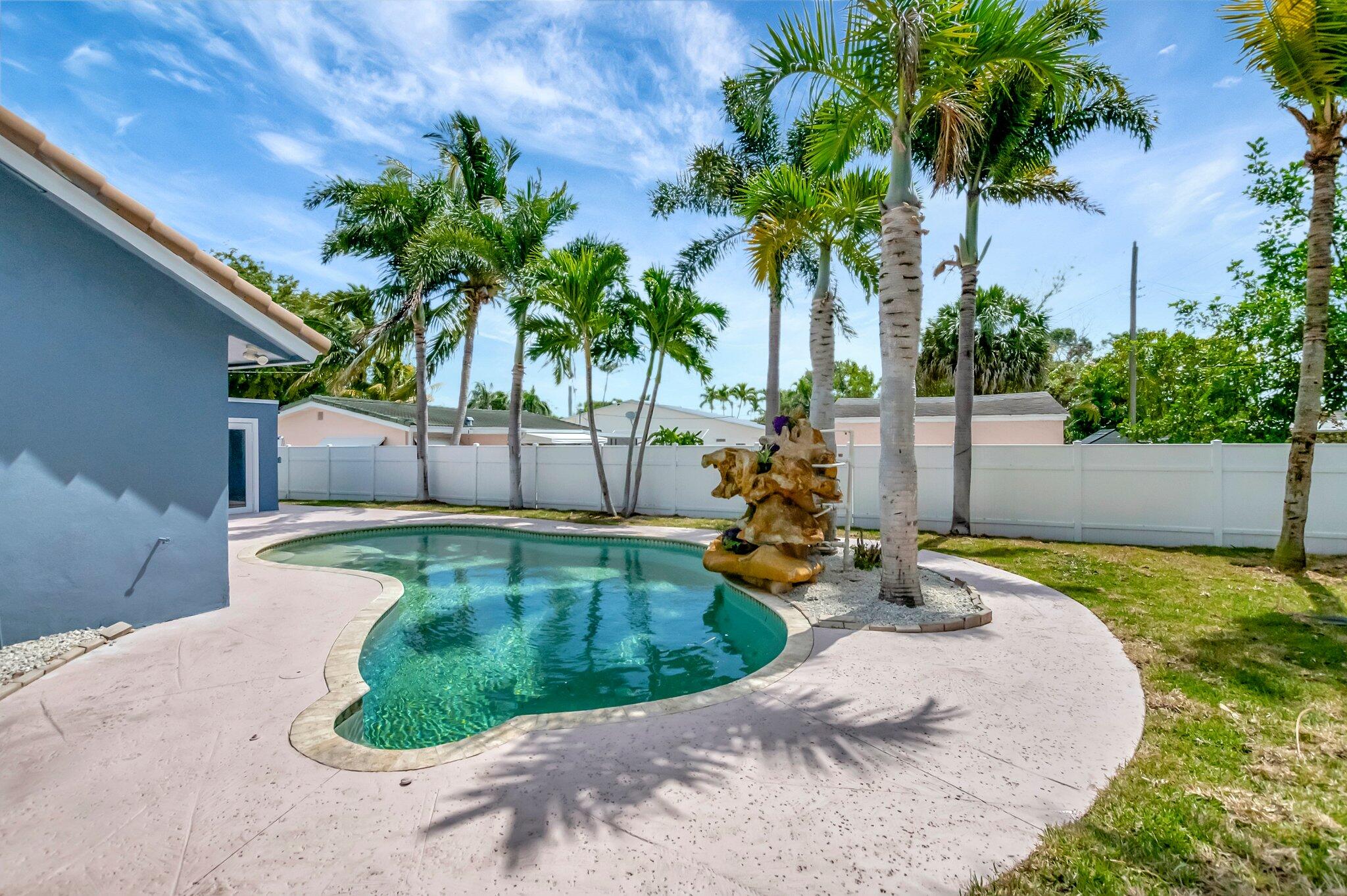 360 SW 2nd Street