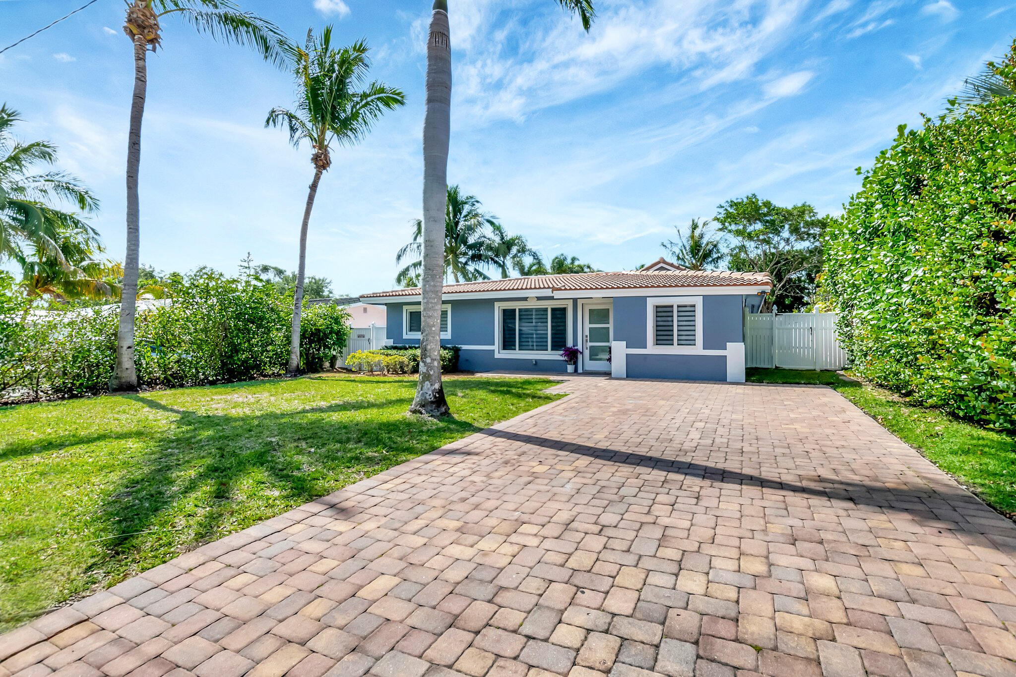 360 SW 2nd Street