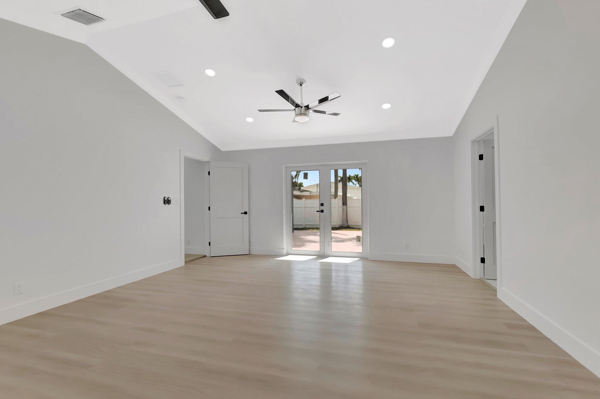 360 SW 2nd Street