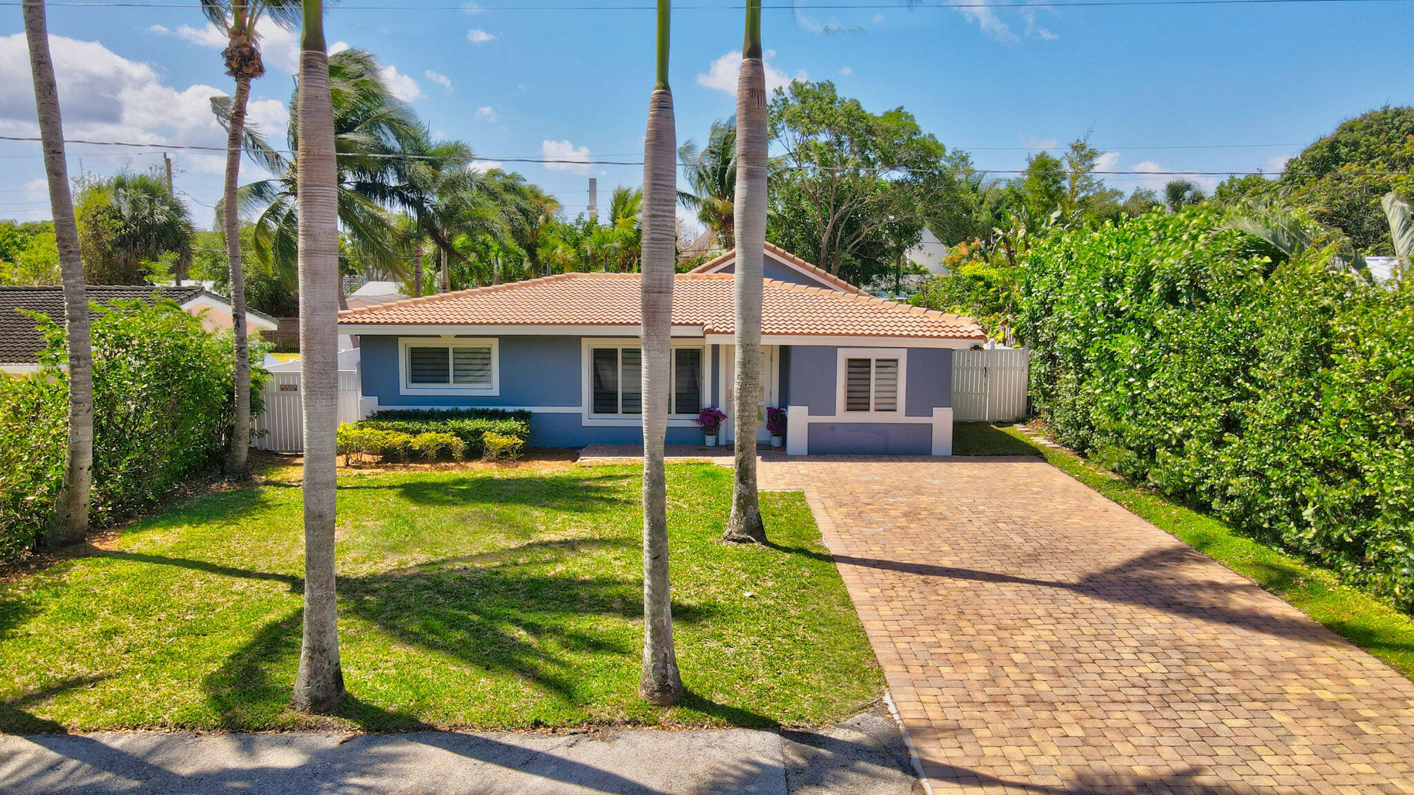 360 SW 2nd Street