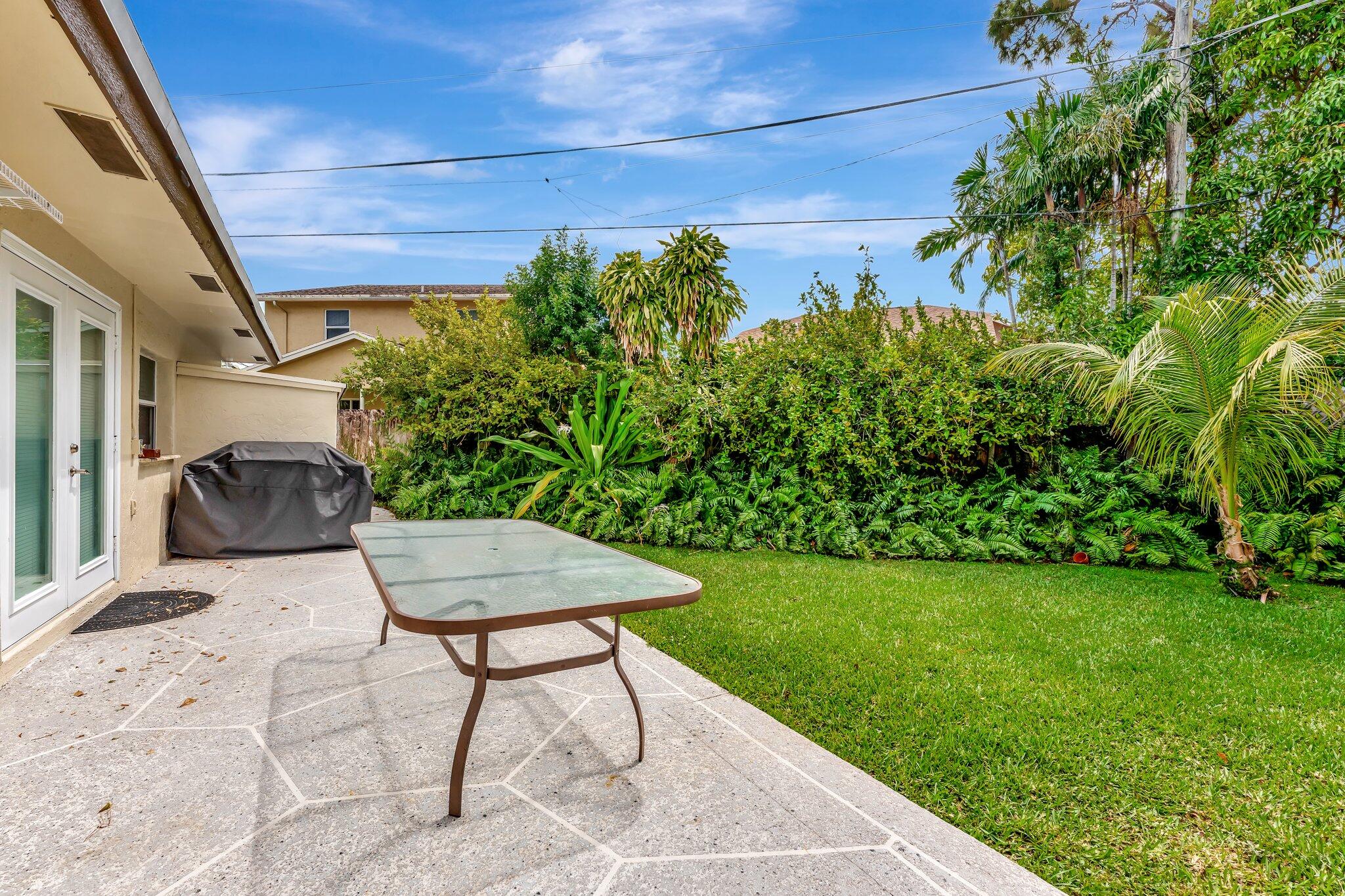 385 SW 31 Avenue