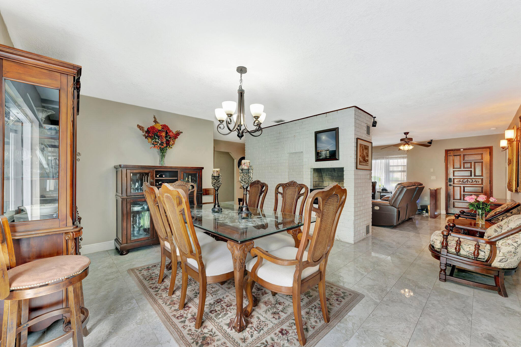 385 SW 31 Avenue