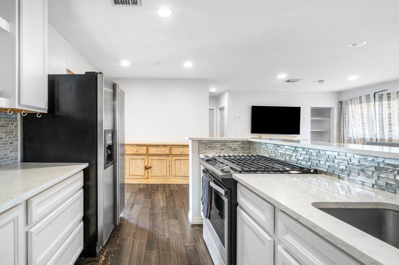 814 S 10th Street