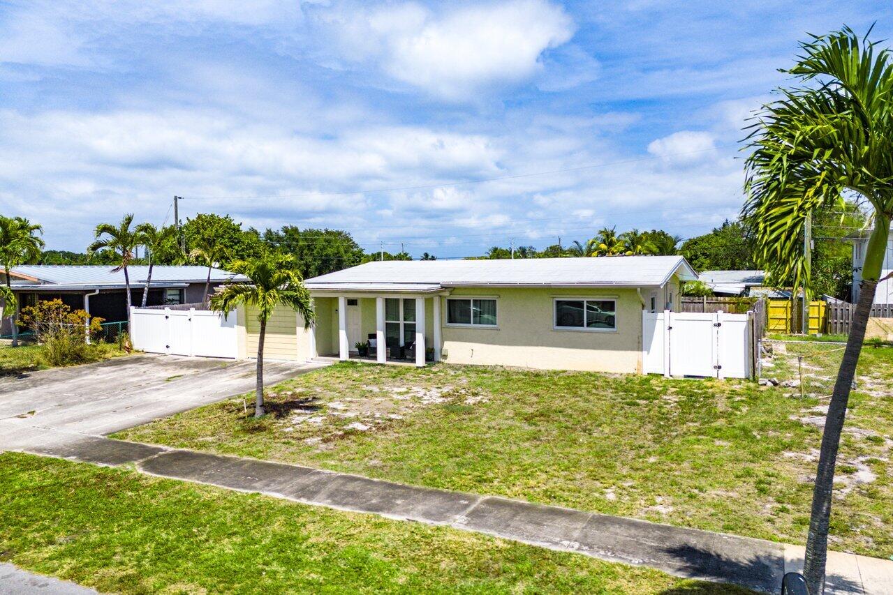 814 S 10th Street