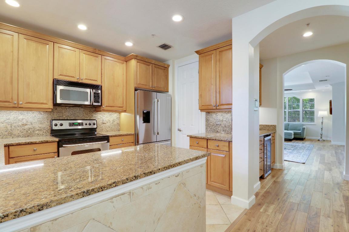 2501 San Pietro Circle