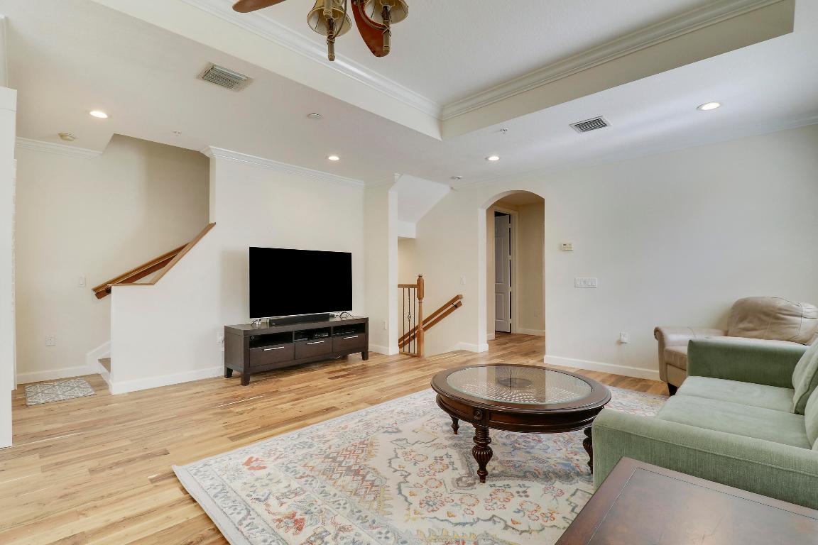 2501 San Pietro Circle