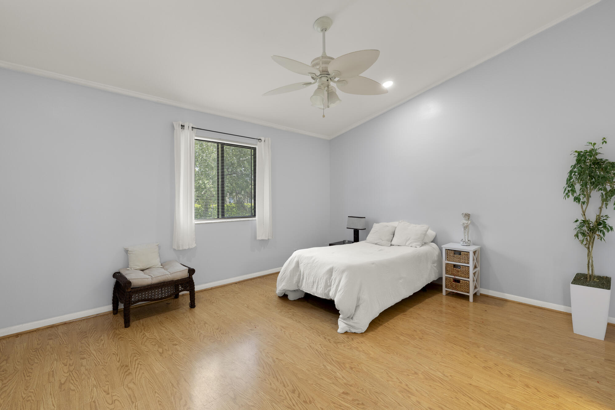 2641 Gately Drive W 2003