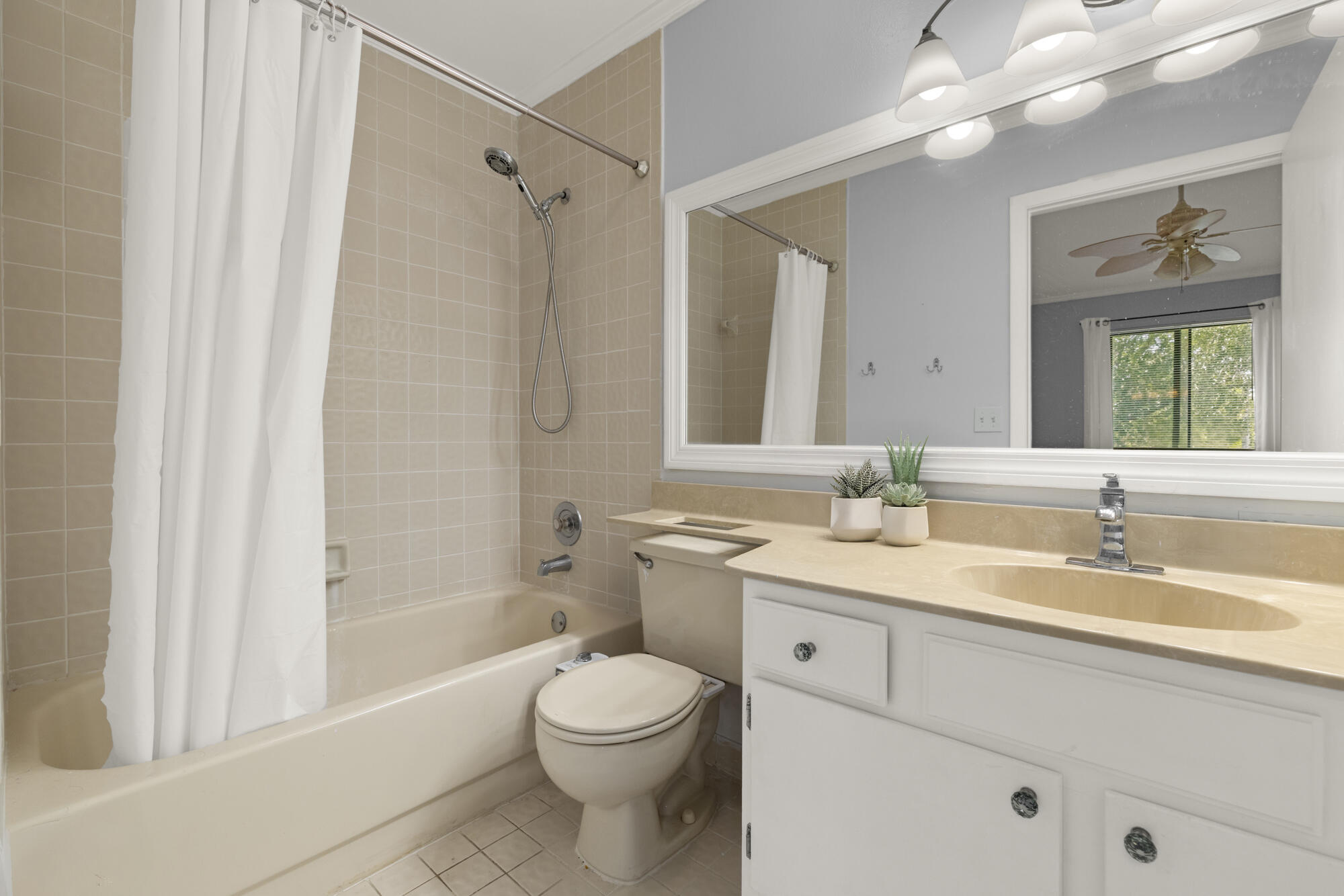 2641 Gately Drive W 2003