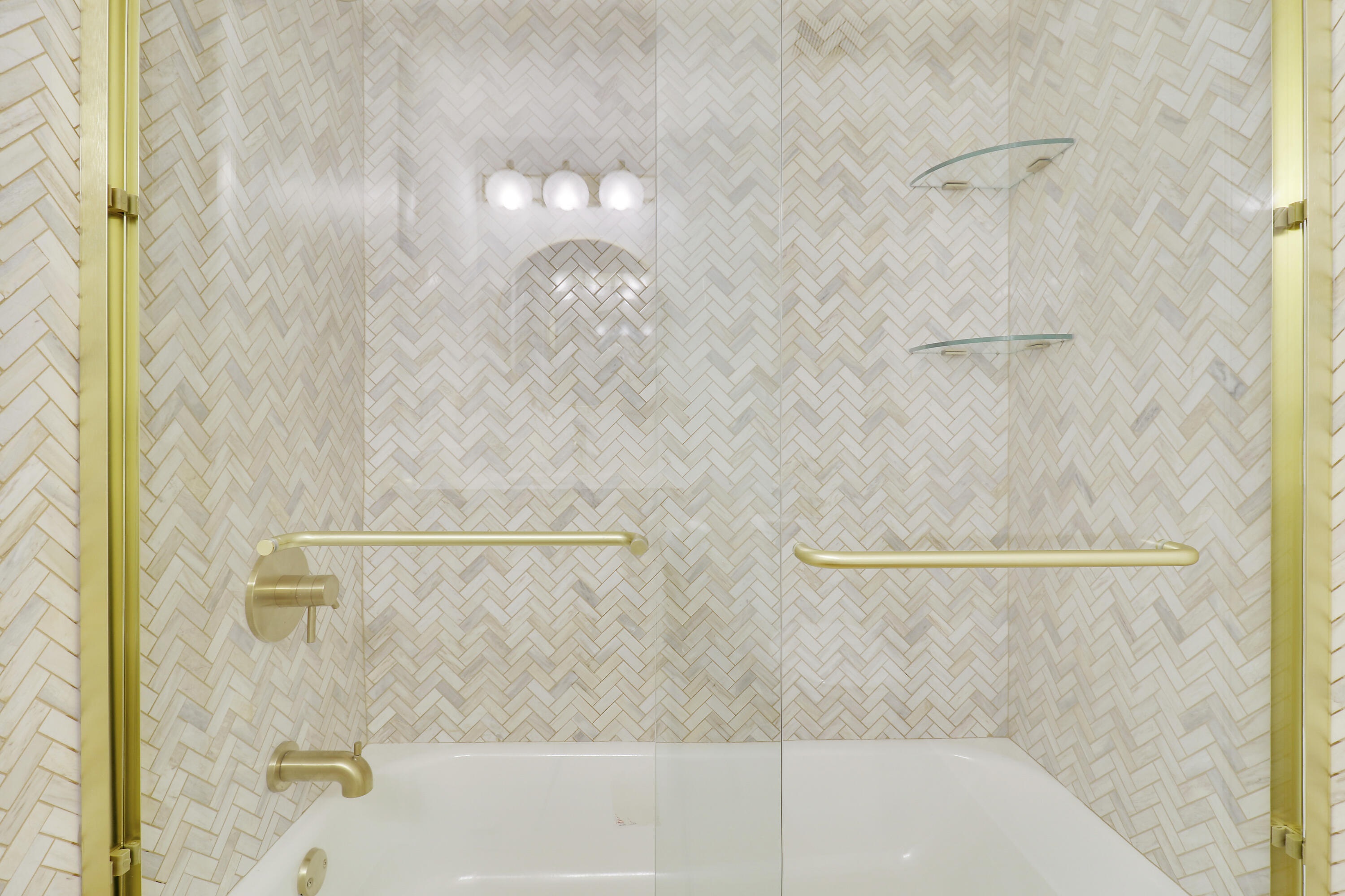 1001 Pinecrest C Circle C