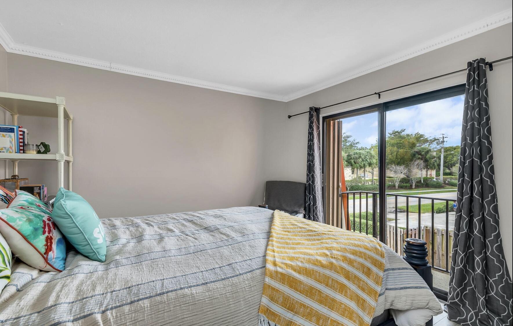 3167 Gardens East Drive A, Palm Beach Gardens Unit: A