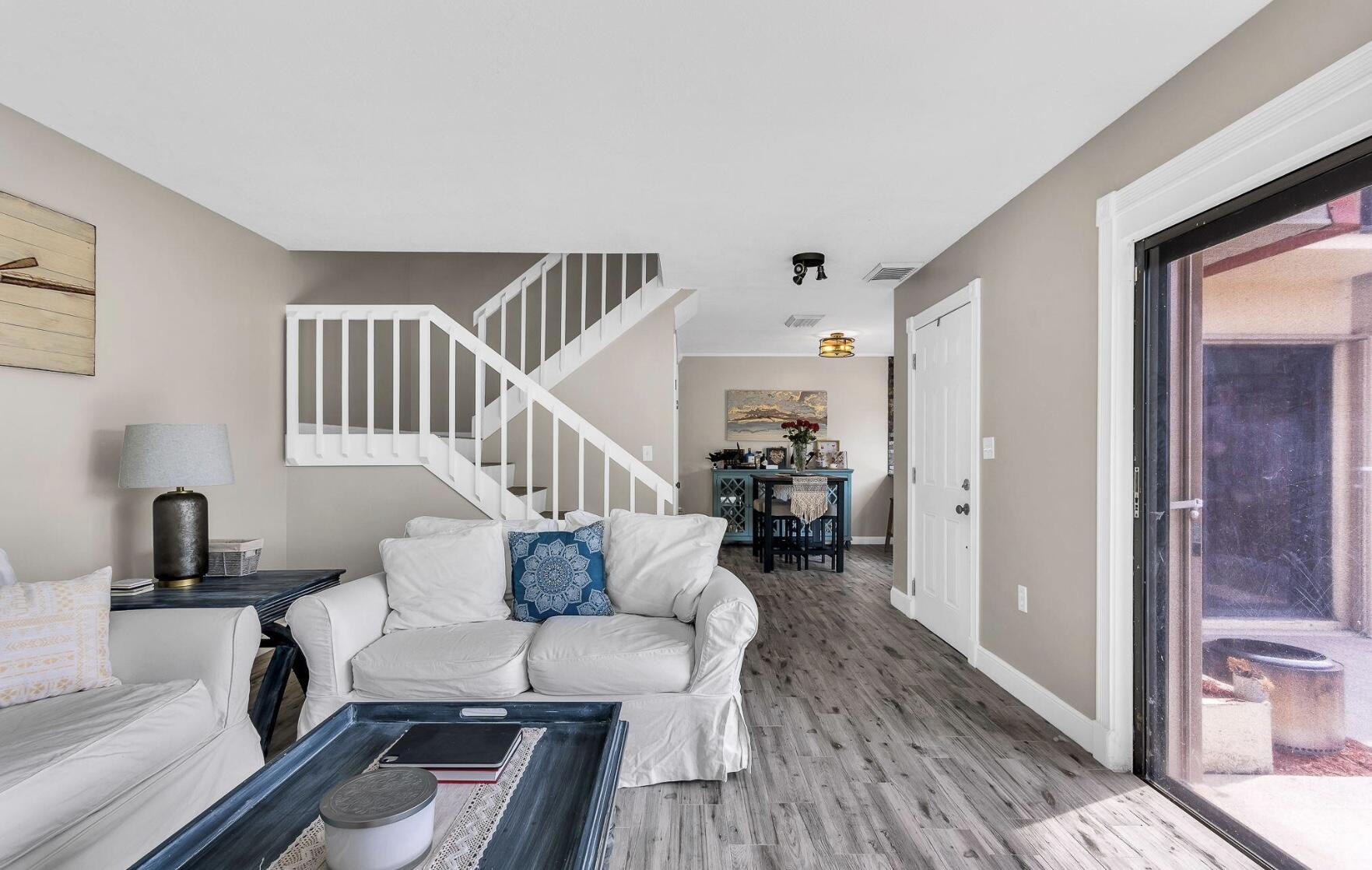 3167 Gardens East Drive A, Palm Beach Gardens Unit: A