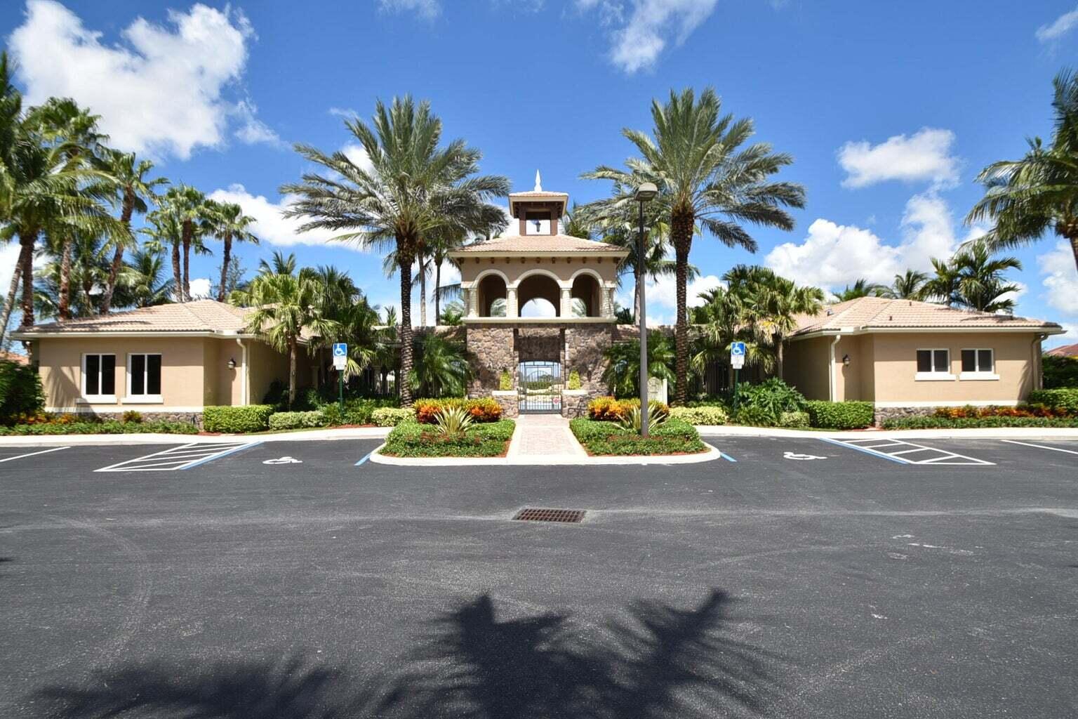 8679 Cobblestone Point Circle Circle
