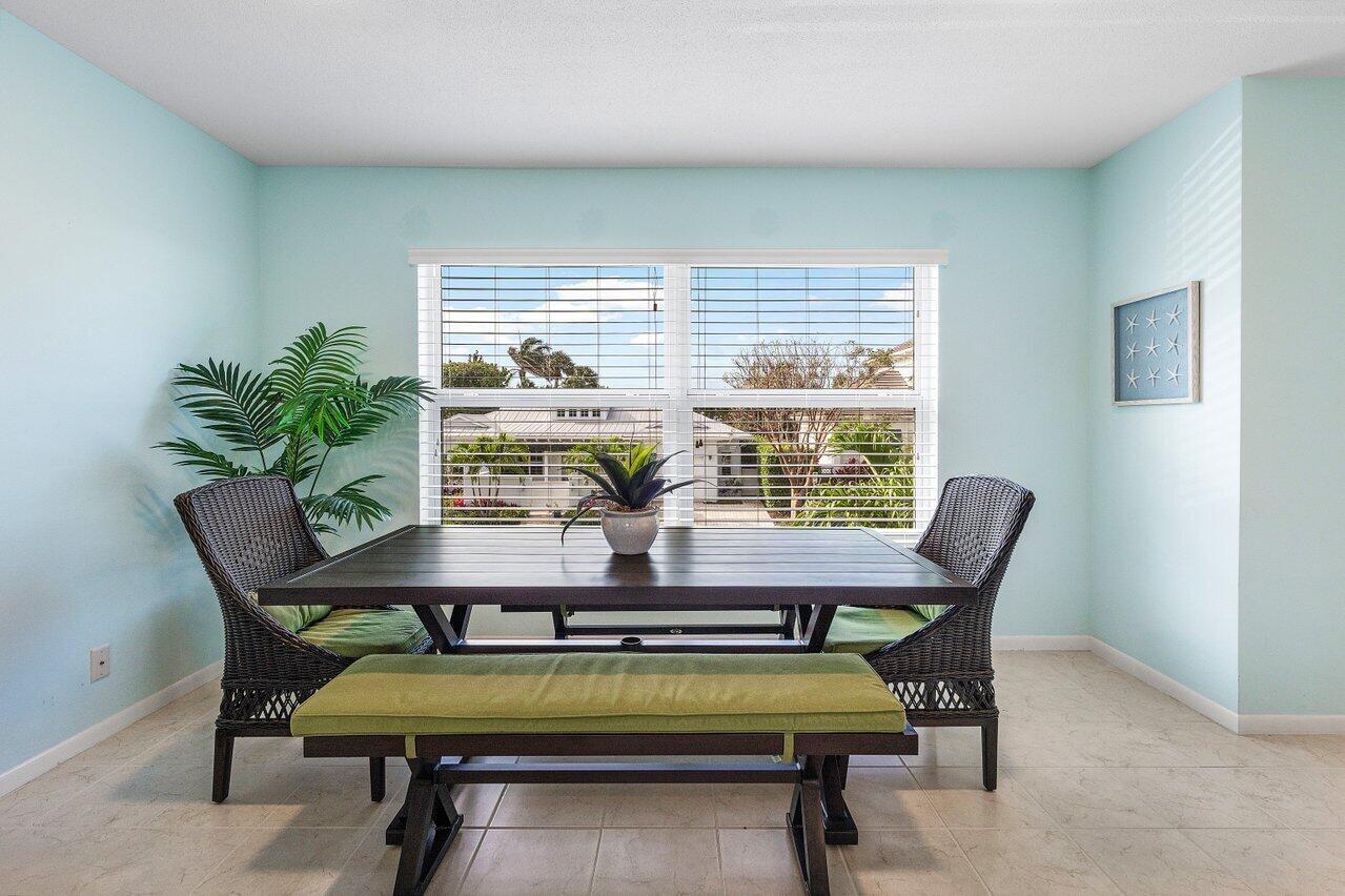 1015 Ingraham Avenue 2