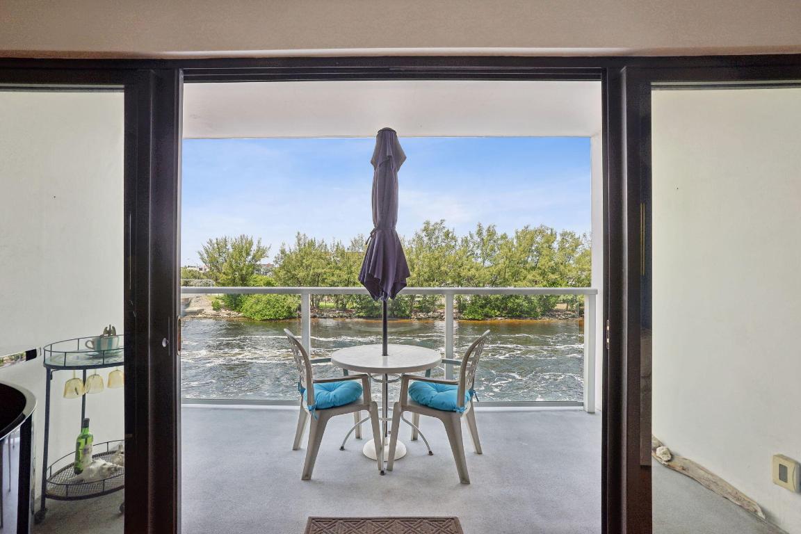 1401 N Riverside Drive 502