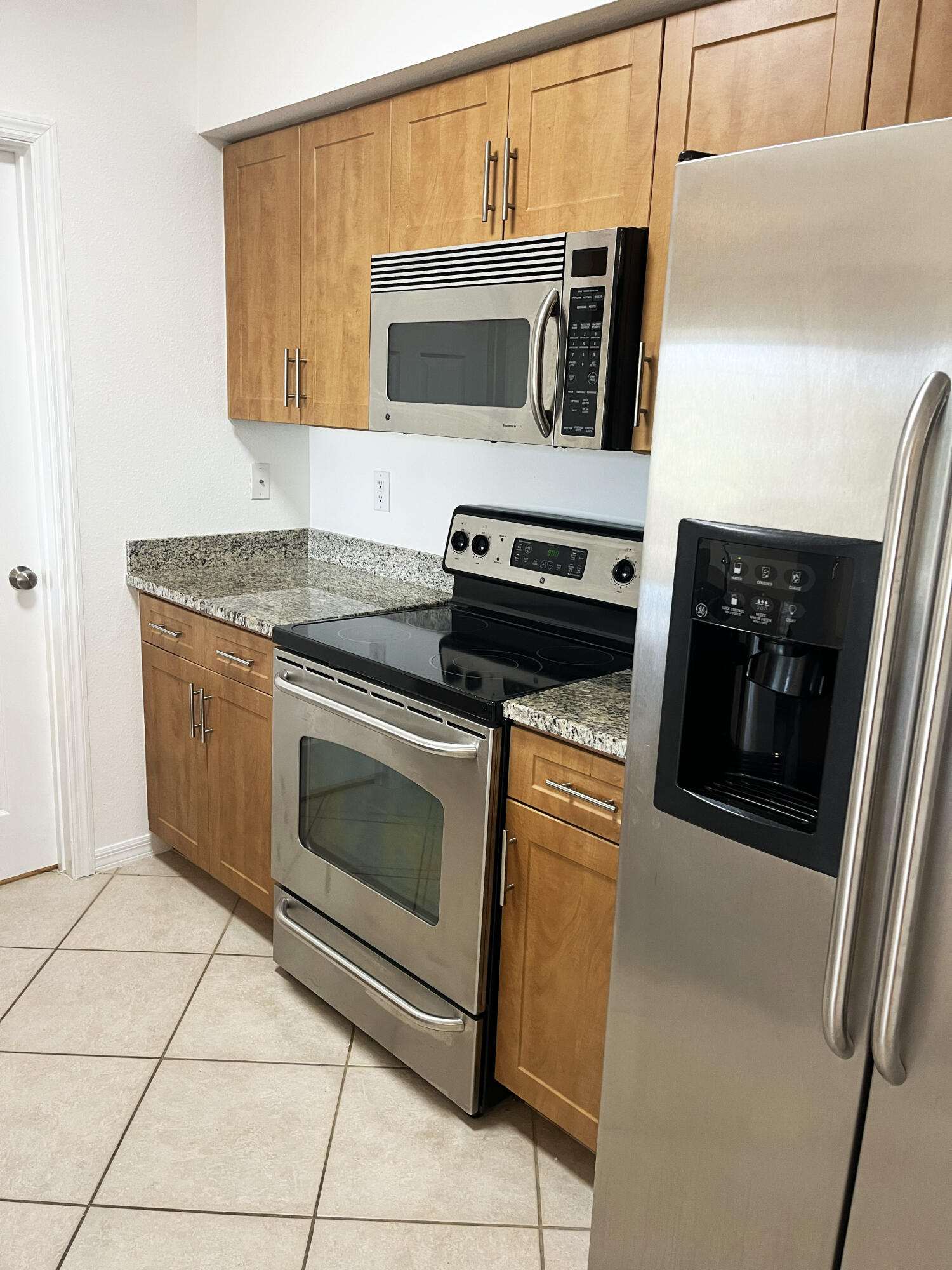 6482 Emerald Dunes Drive 302, West Palm Beach Unit: 302