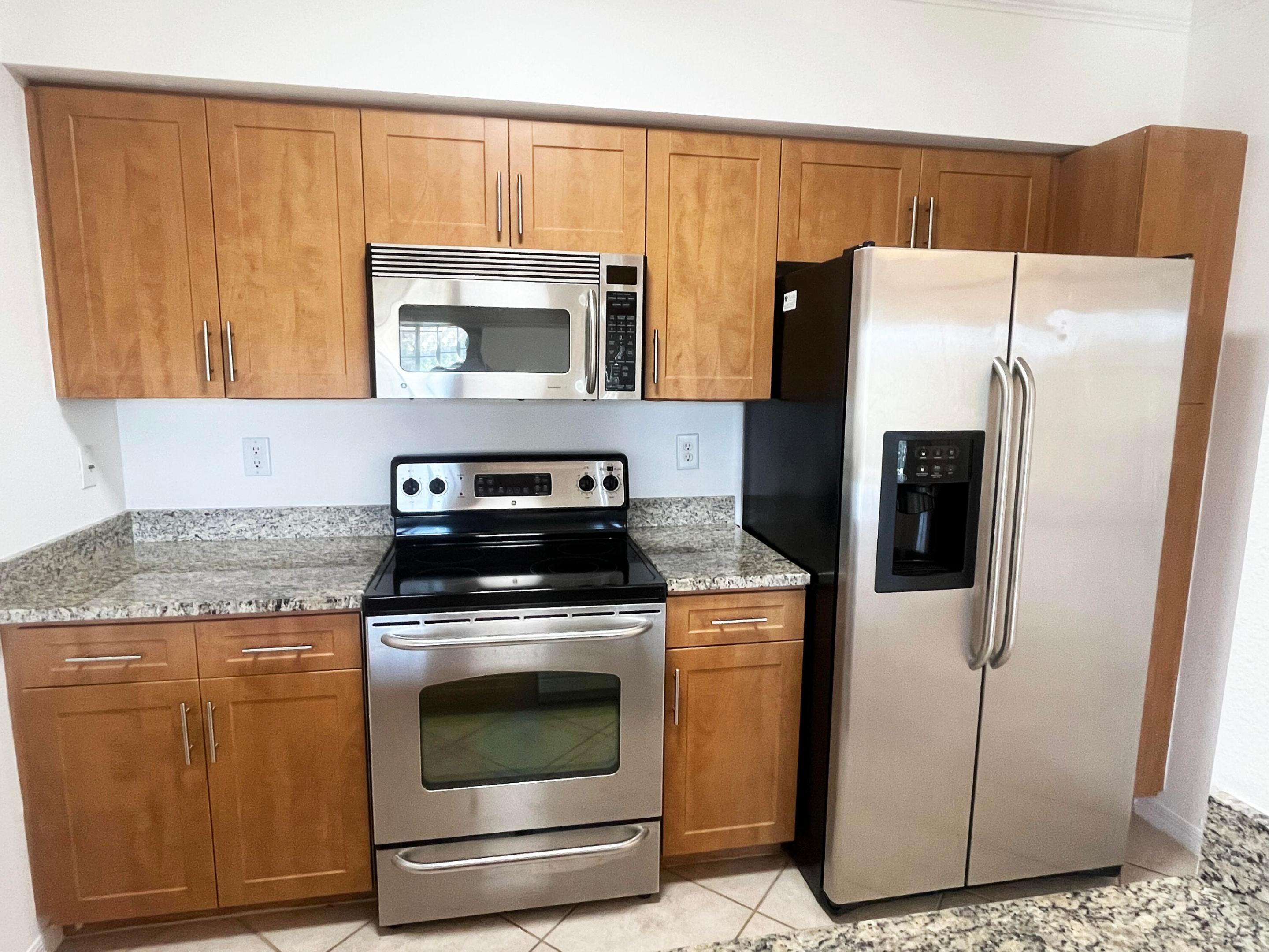 6482 Emerald Dunes Drive 302, West Palm Beach Unit: 302