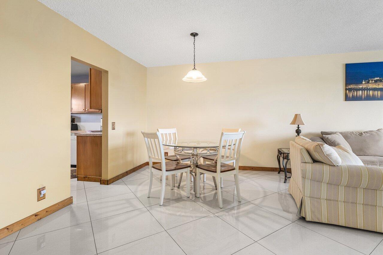 9101 W Sample Road 805