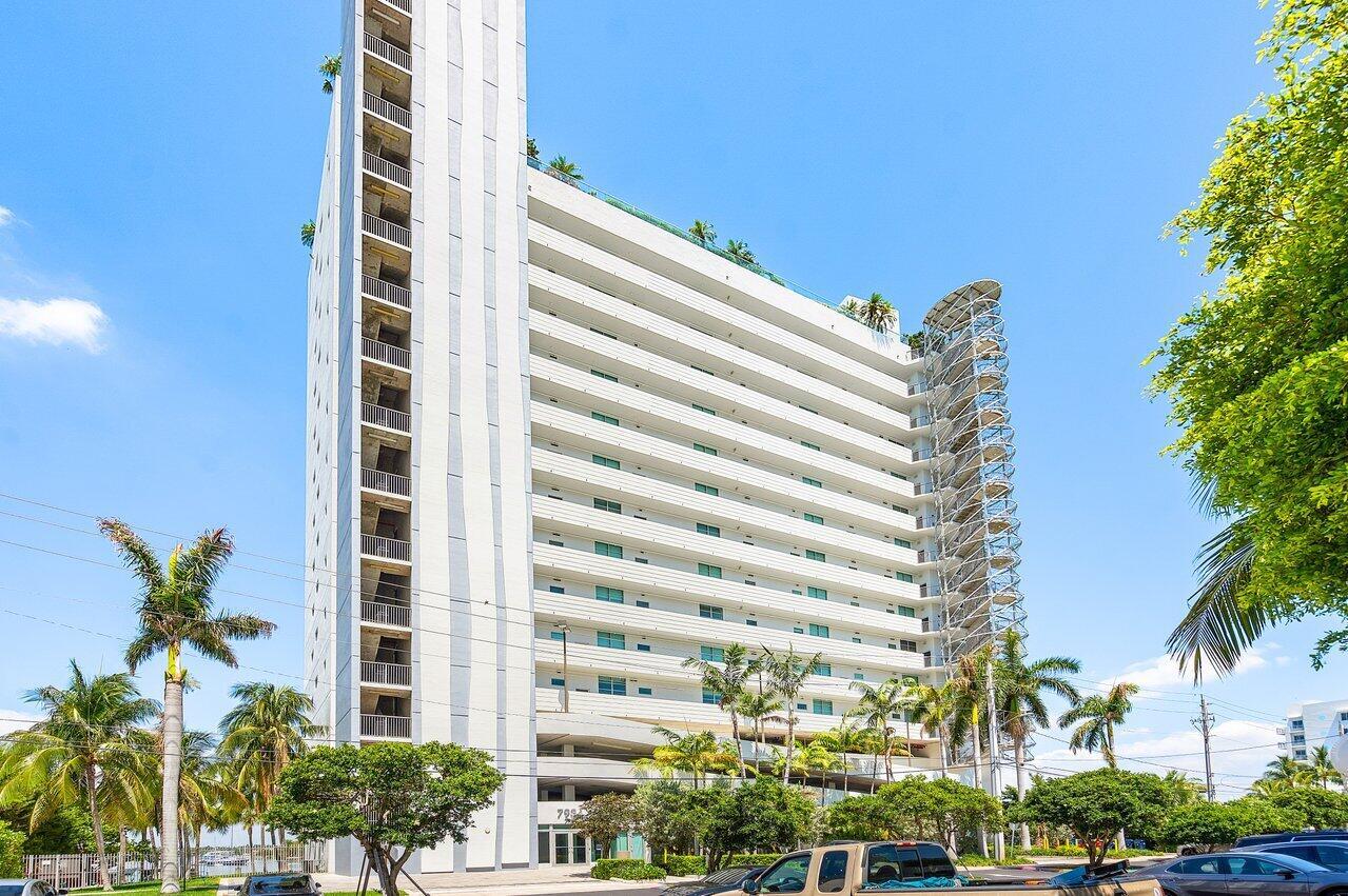 7934 West Drive 1205