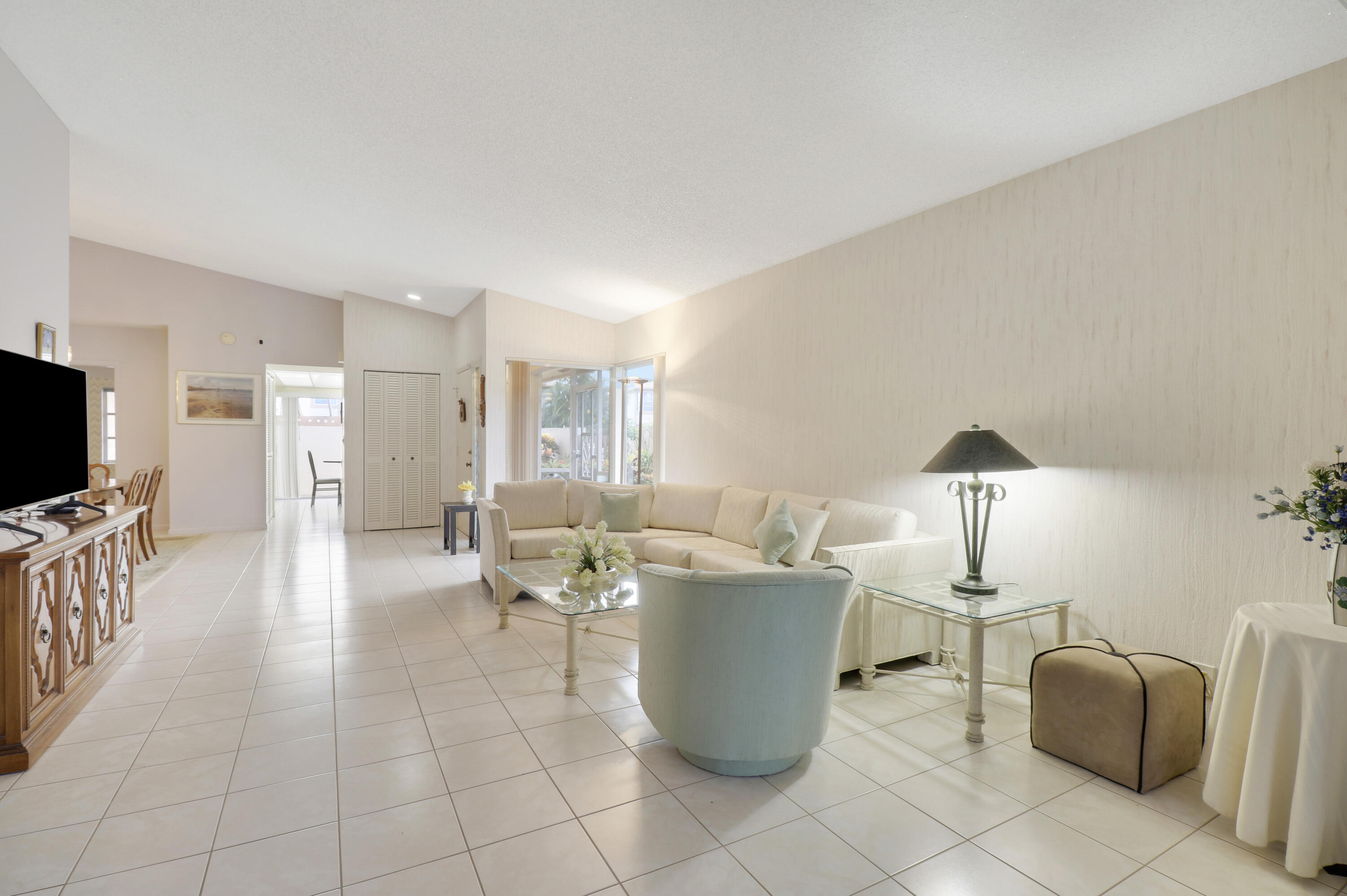 13759 Date Palm Court A