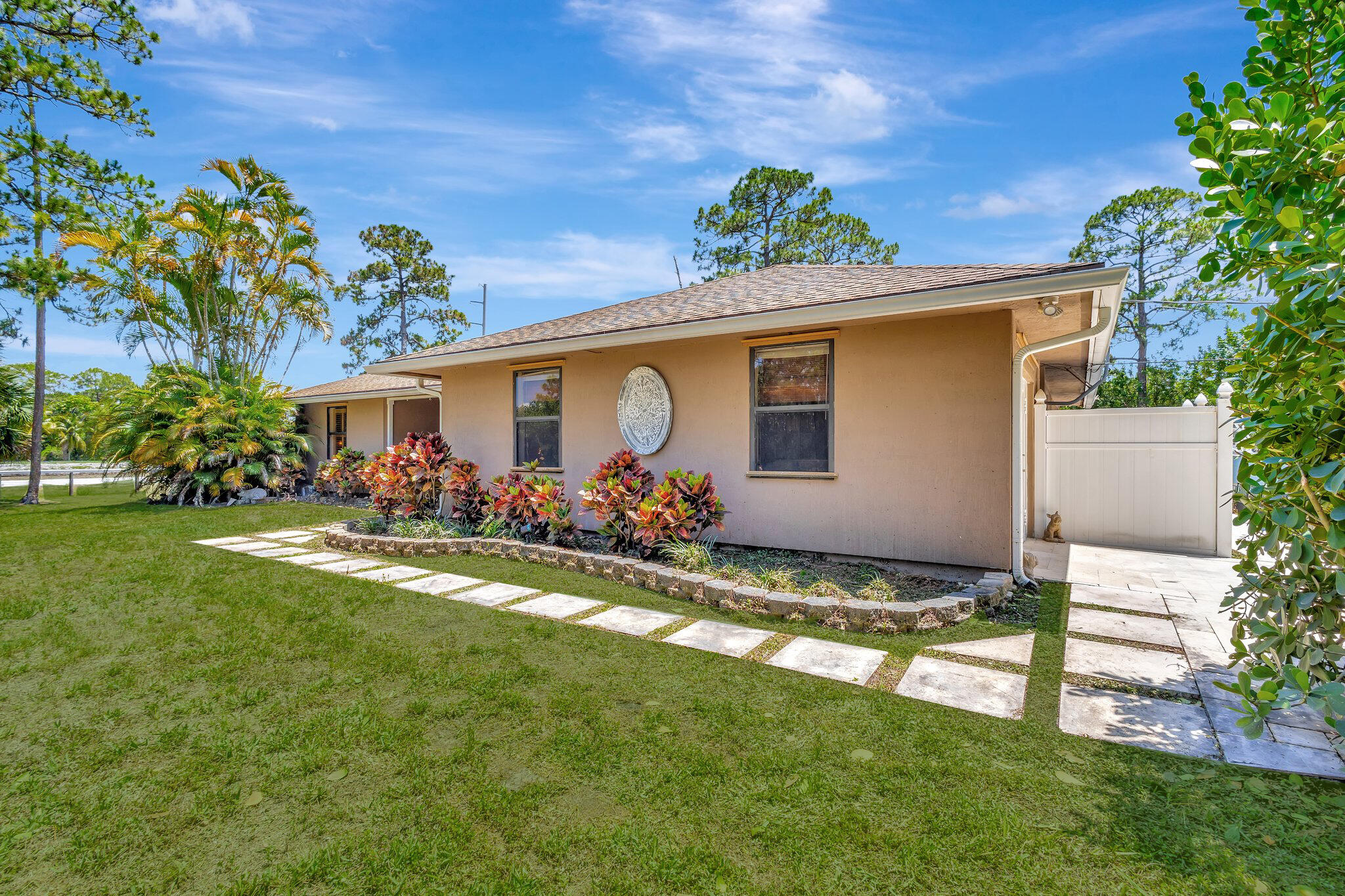 16888 W Downers Drive W, The Acreage