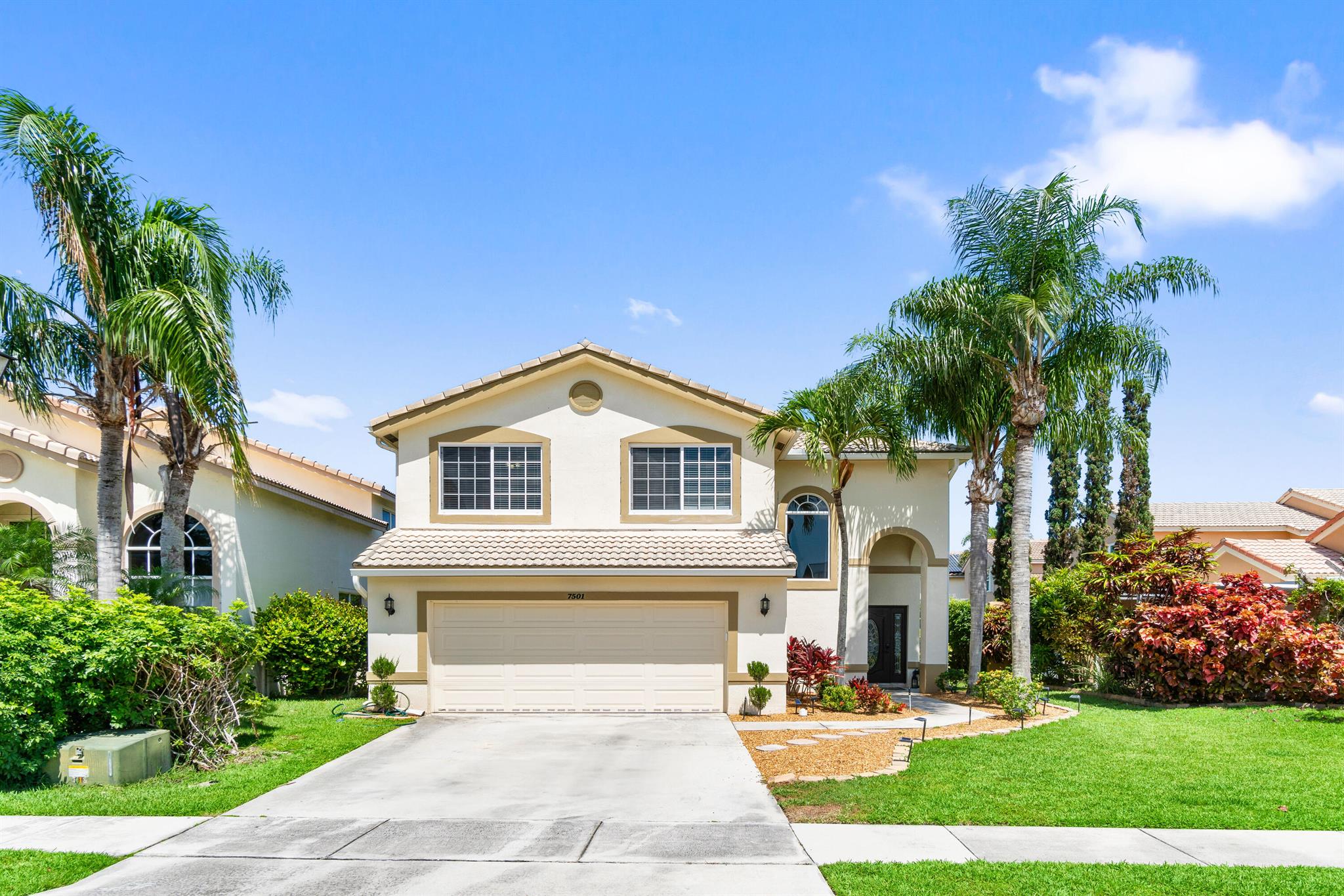 7501 Colony Palm Drive