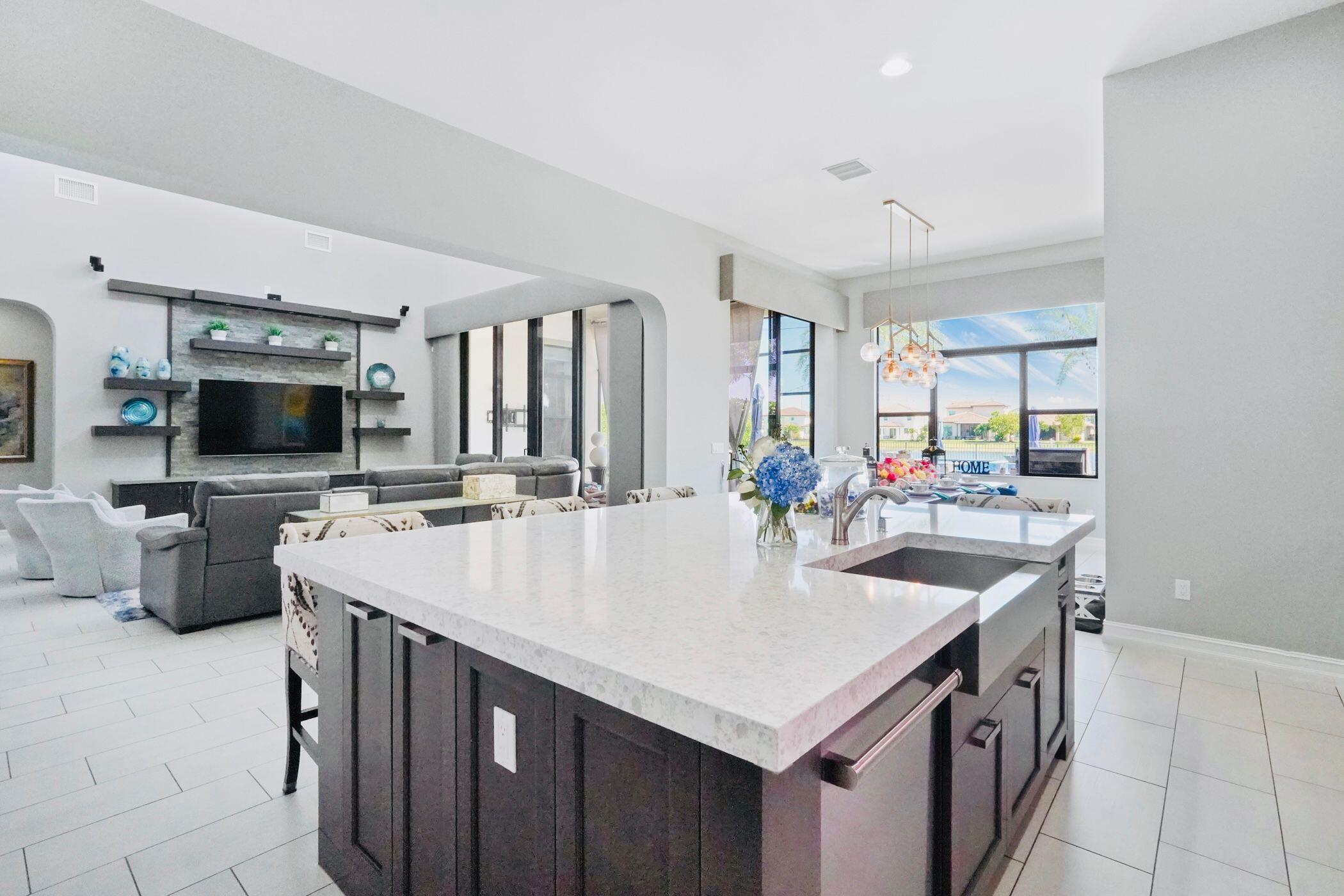 9196 Grand Prix Lane