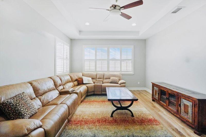 9196 Grand Prix Lane