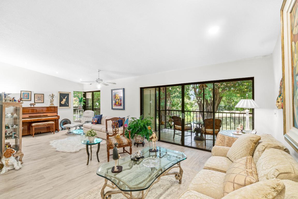 5087 Oak Hill Lane 321