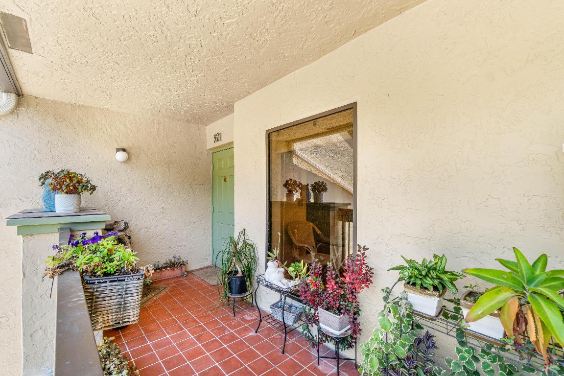 5087 Oak Hill Lane 321